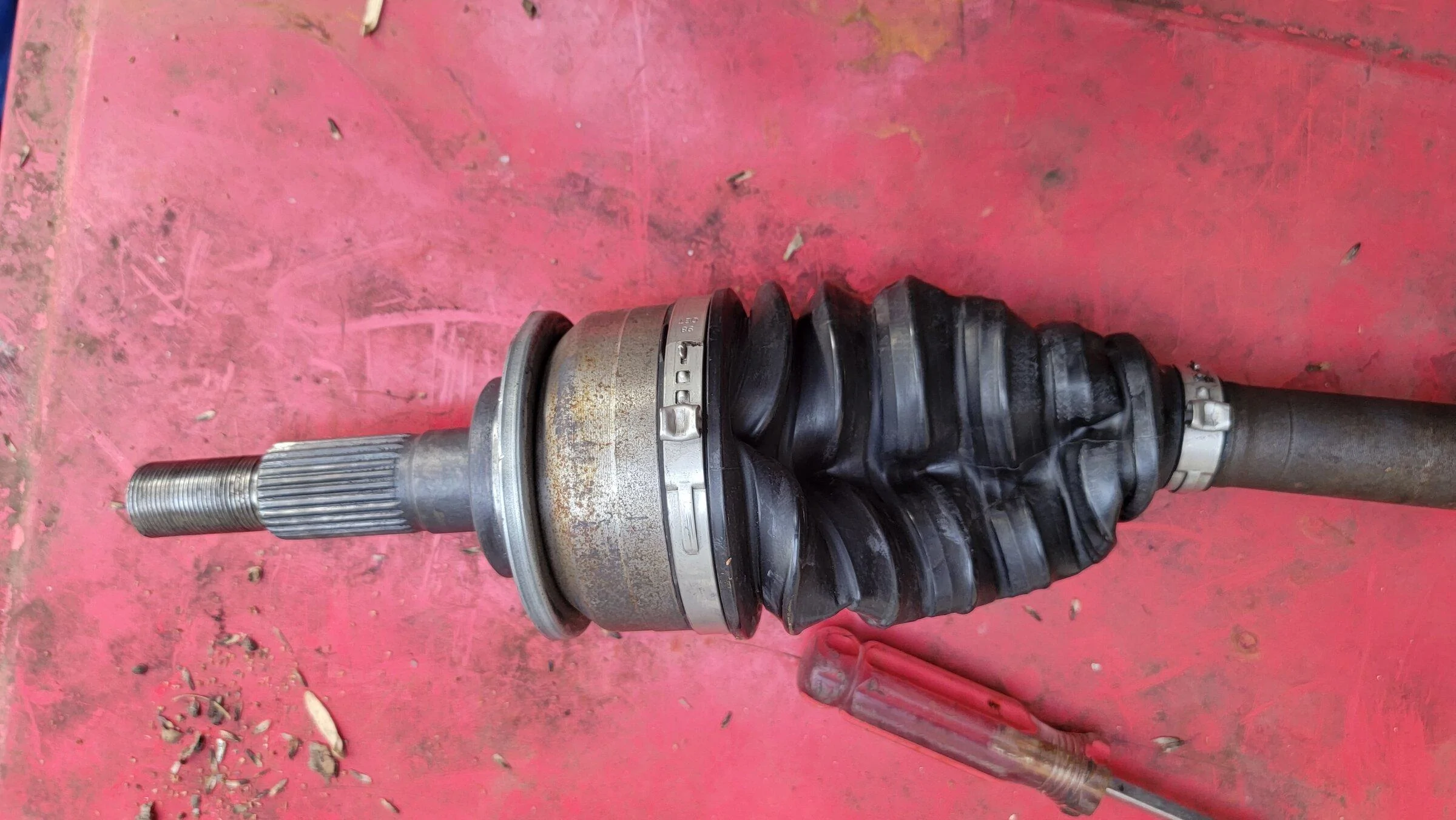Ford Bronco Leaking Front Axle?!! 20220131_164708