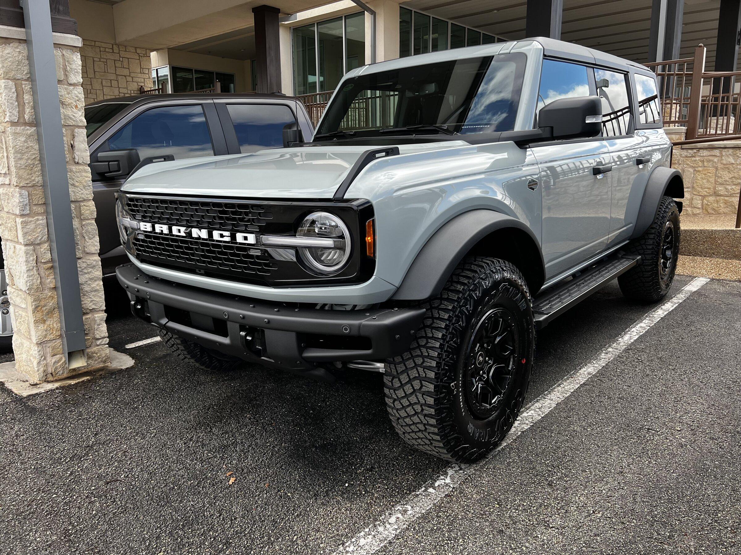 Ford Bronco 🛠 1/3/22 Build Week Group 1643746944980