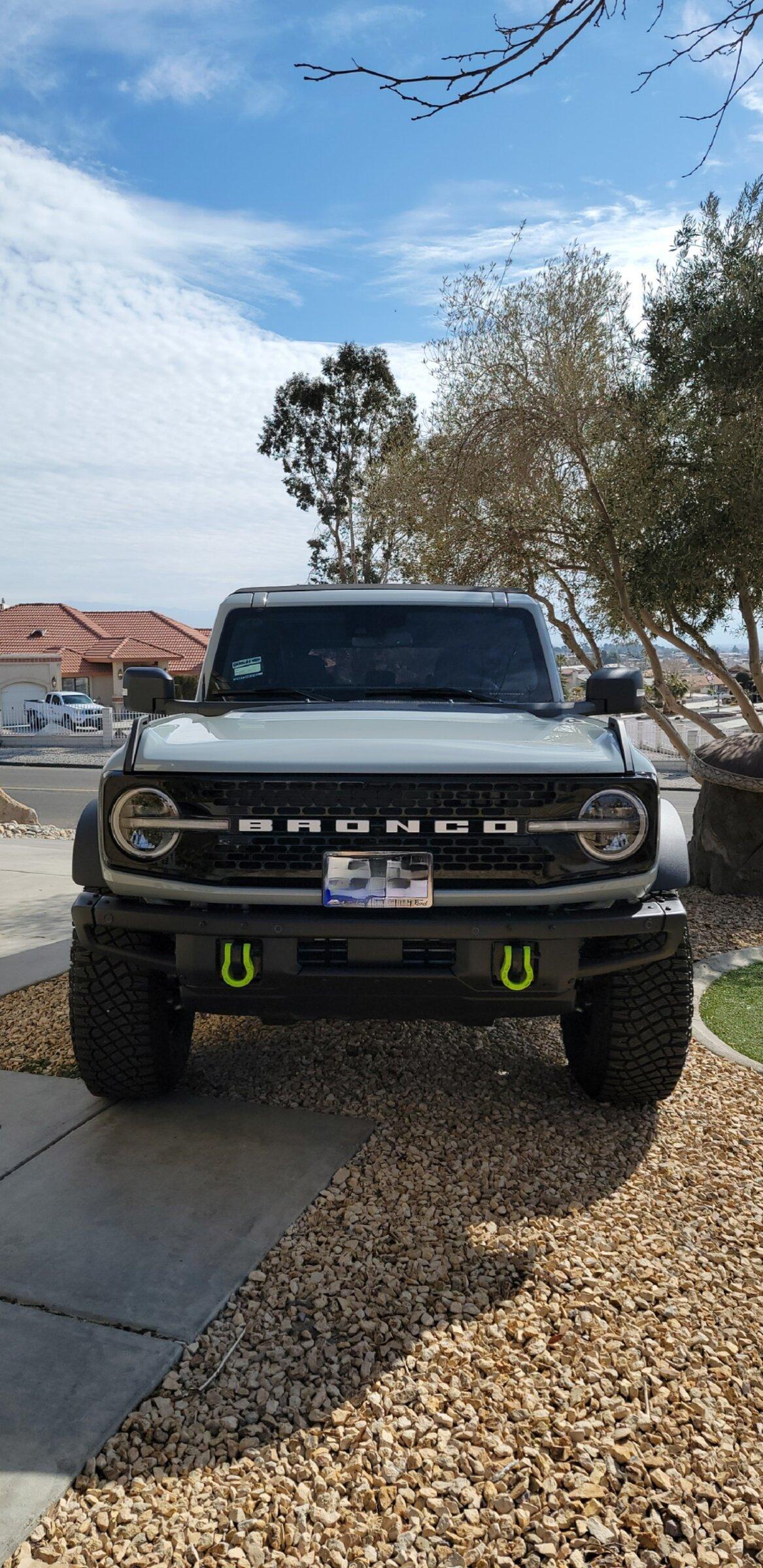 Ford Bronco 🛠 1/3/22 Build Week Group Snapchat-1943328761
