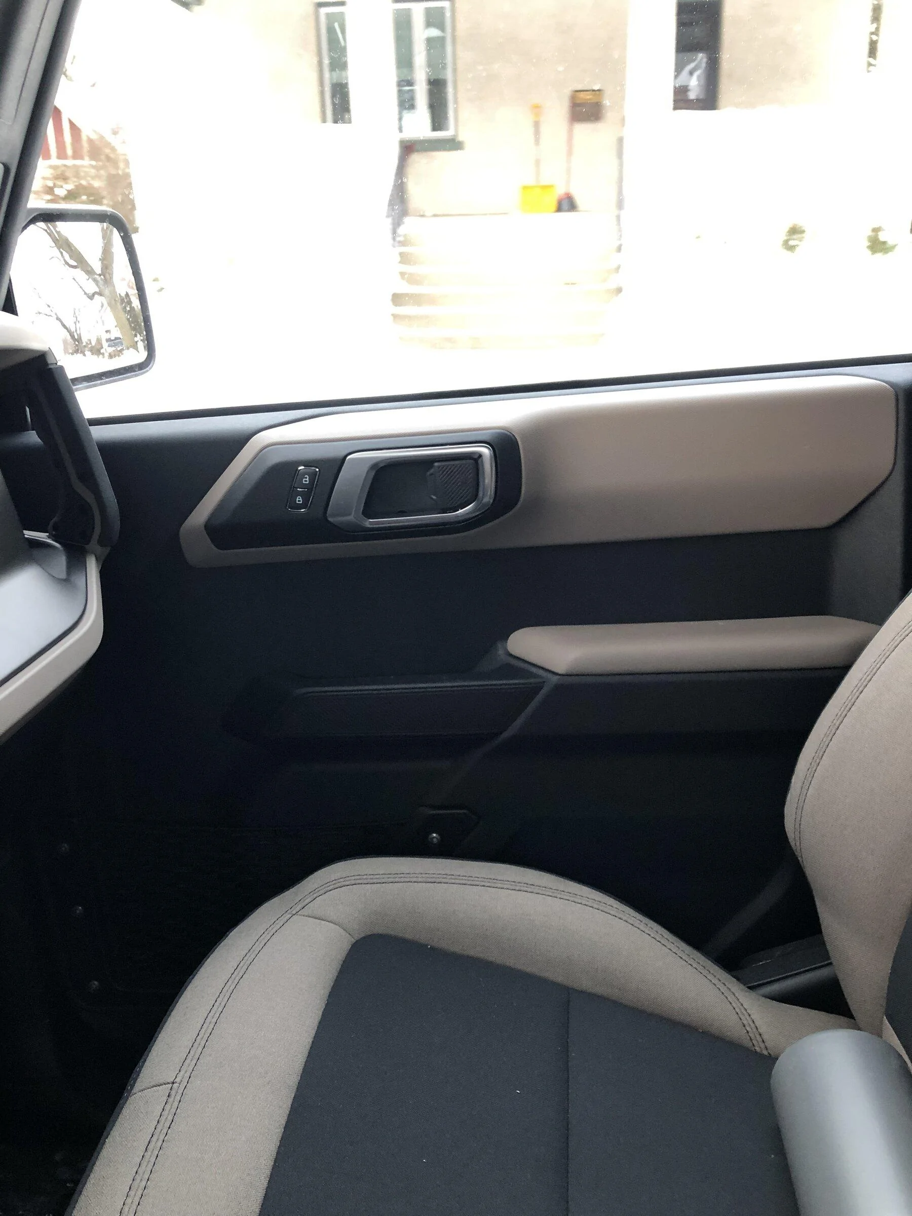Ford Bronco Big Bend is in F6532E01-7E70-4571-8FDE-4D84ED9B0614
