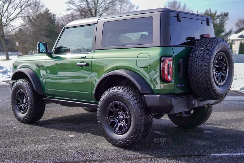 Ford Bronco ERUPTION GREEN Bronco Club CECA0C02-080A-4530-9855-59A83110801E