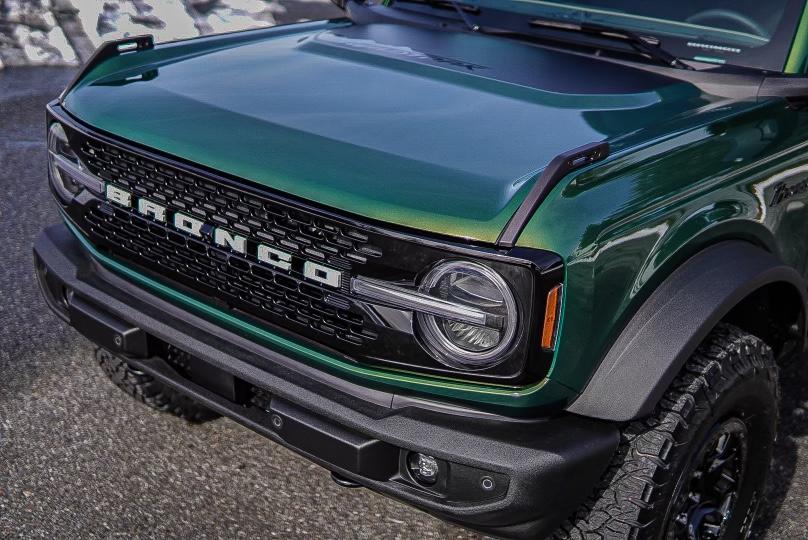 Ford Bronco ERUPTION GREEN Bronco Club 9FAE3E34-52A3-4C0F-9010-C39C4BAC0C62
