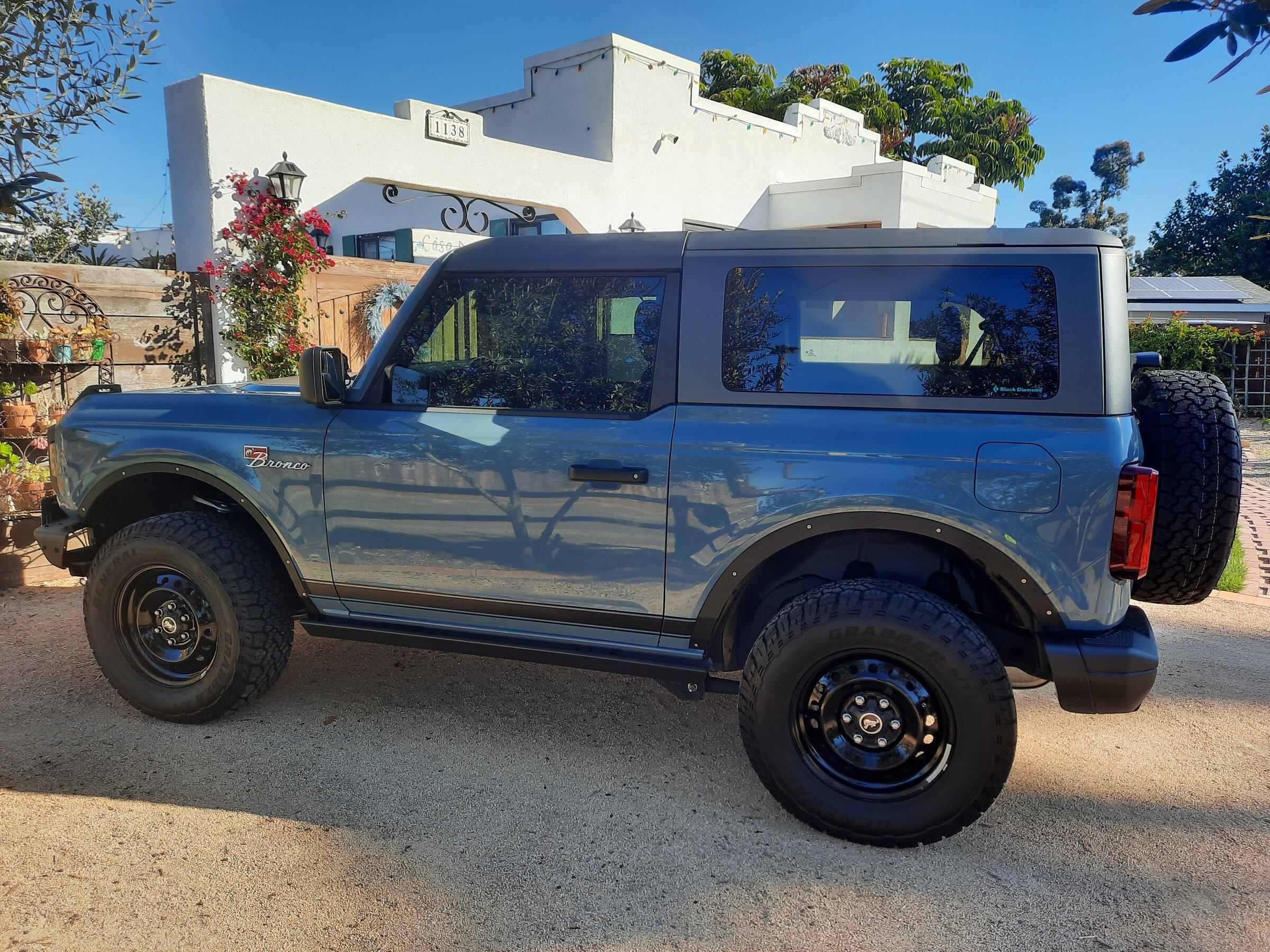Ford Bronco Ultimate Black Diamond Non-Sasquatch pics thread 20220127_094026