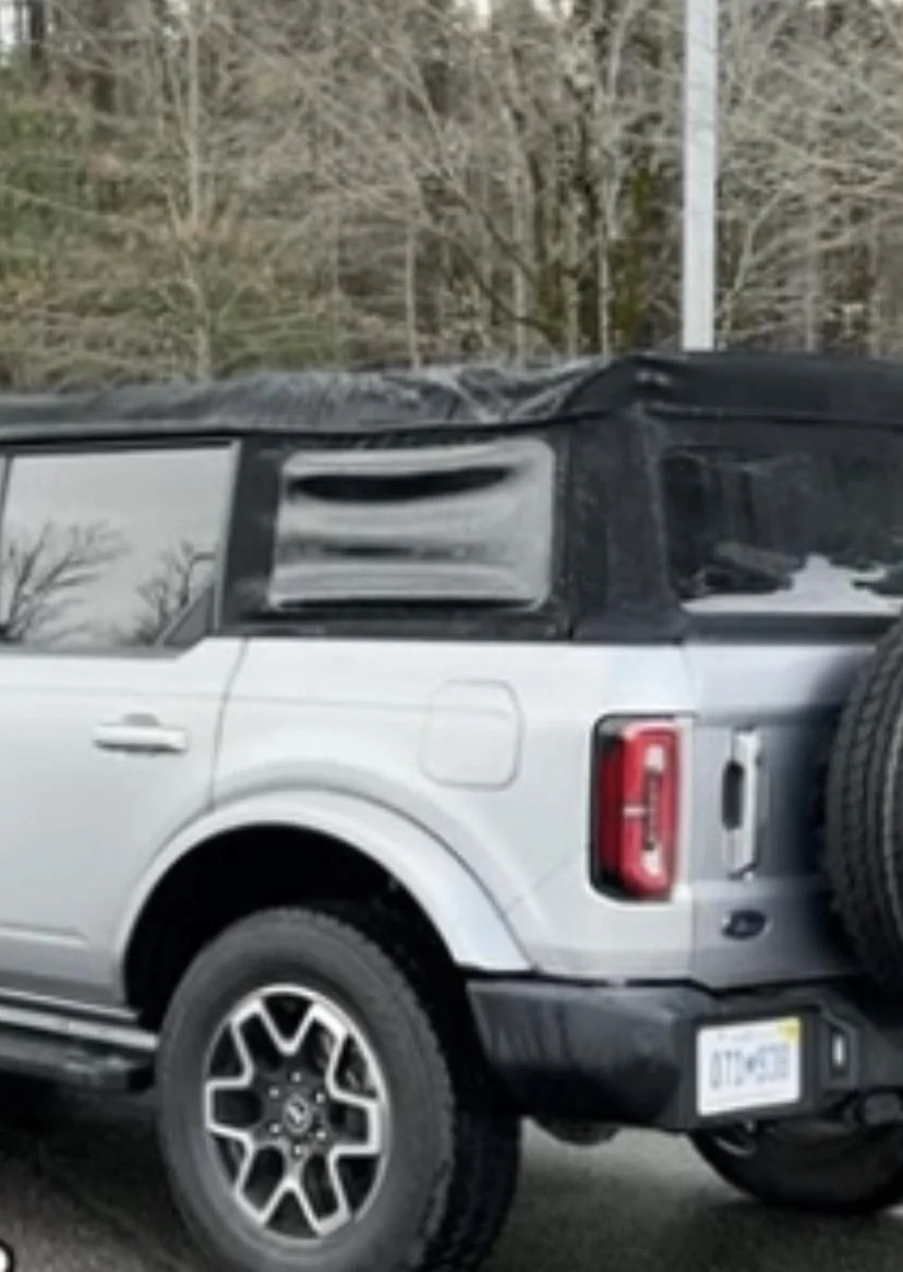 Ford Bronco 🛠 01/24/22 Build Week Group 24C8D932-5197-44A3-B975-1E3DD36238CA