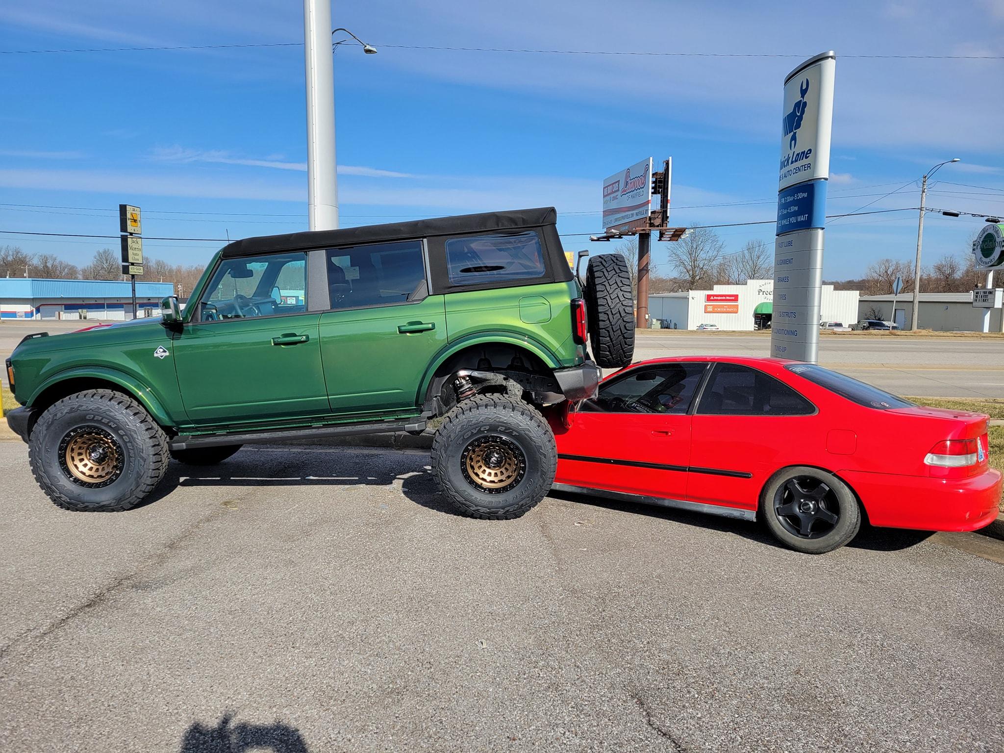 Ford Bronco Eruption Green Broncos + Bronze Wheels are perfect match 269092775_10222700768601844_8230695438020179783_n