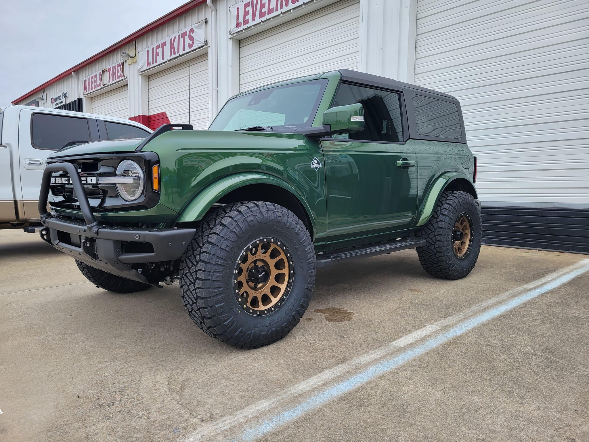 Ford Bronco Eruption Green Broncos + Bronze Wheels are perfect match 272098258_10158592390470994_8415608898150097747_n