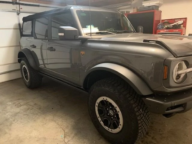 Ford Bronco Request: Carbonized Grey vs Shadow Black pics 2