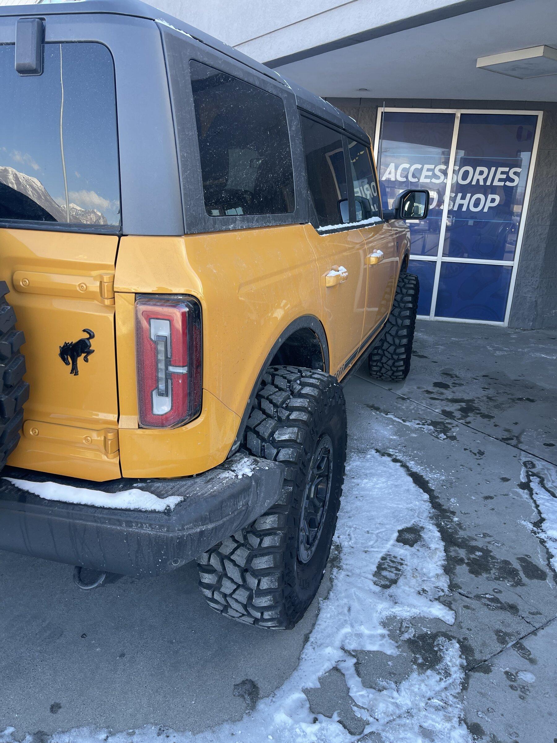Ford Bronco What’s wrong with this picture? Help 7656250A-7567-4001-82A8-C796BC2D6F7F