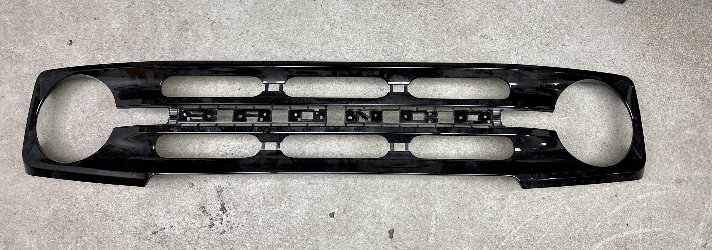 Ford Bronco Outerbanks Grille For Sale EB0BEB4A-05AD-4D6D-A1CA-9F60822604B3