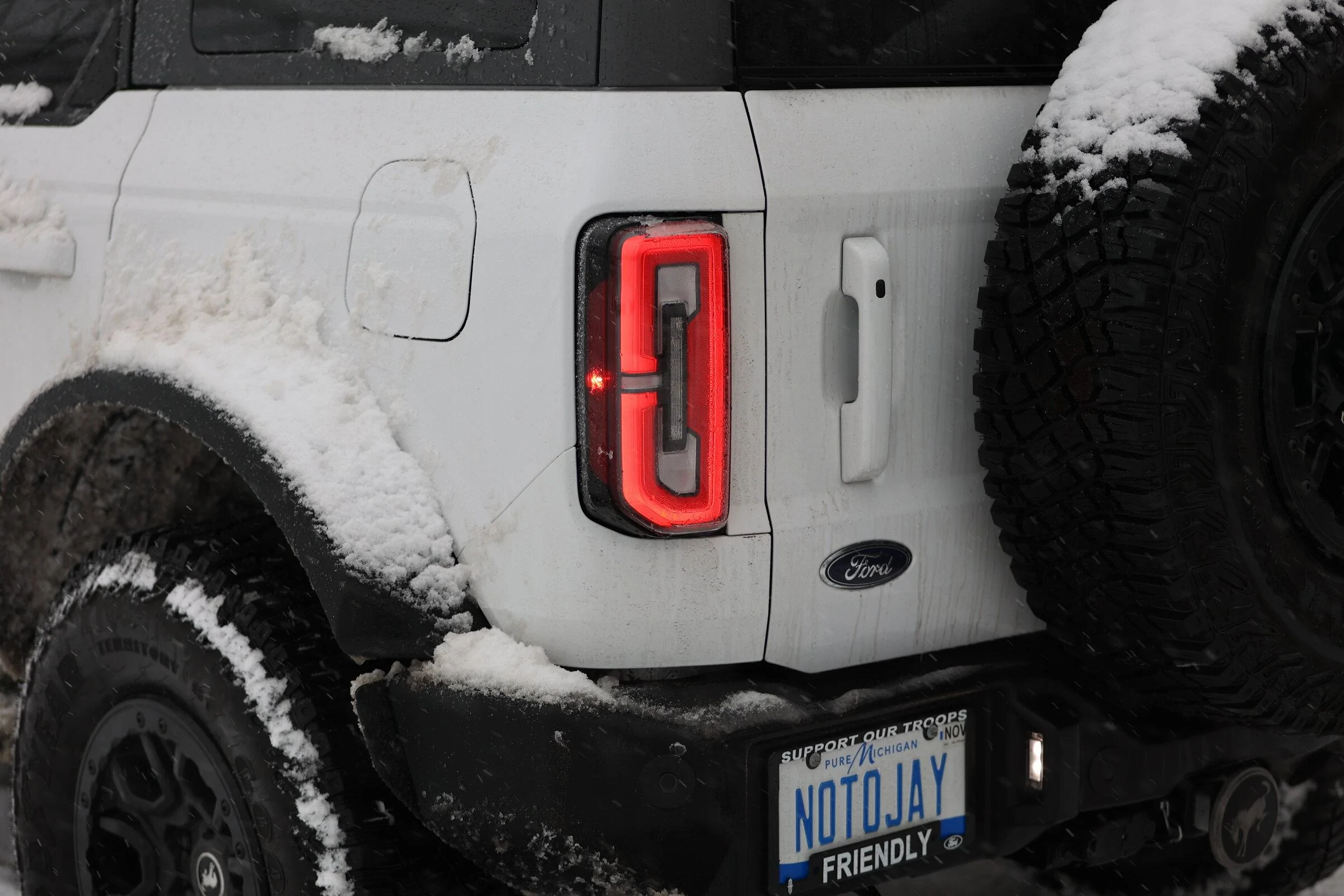 Ford Bronco Bronco first snow 8738839B-1595-4413-B65E-165BE68B2F51