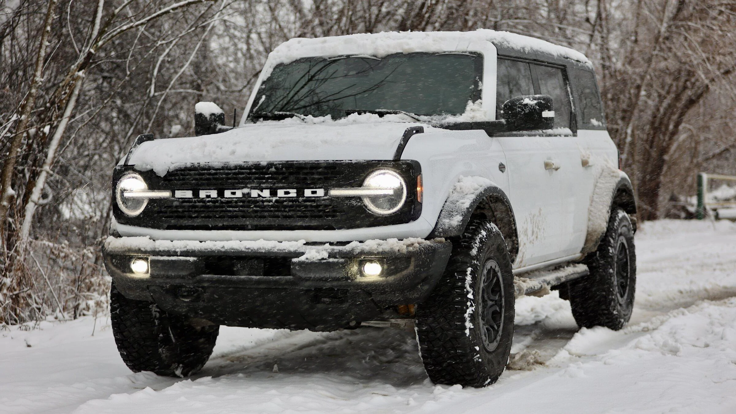Ford Bronco Bronco first snow 569C3A5F-8374-4756-96DA-AF1483A017C3