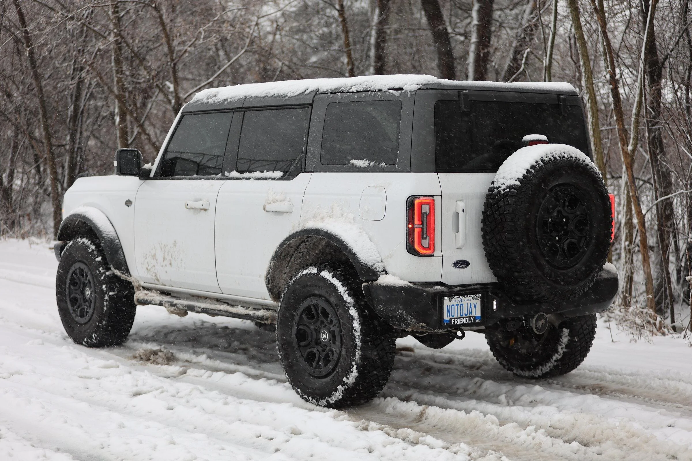 Ford Bronco Bronco first snow 9161BD62-7C3E-4967-A412-0F970C0AD70F
