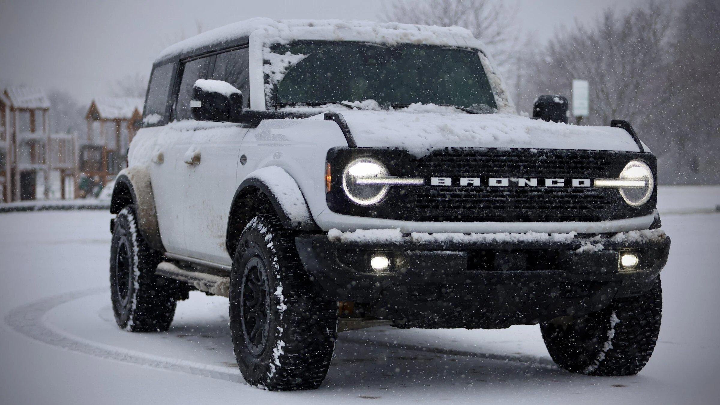 Ford Bronco Bronco first snow 03C010FD-BA05-45FE-AF8F-1D54C4D28BBB