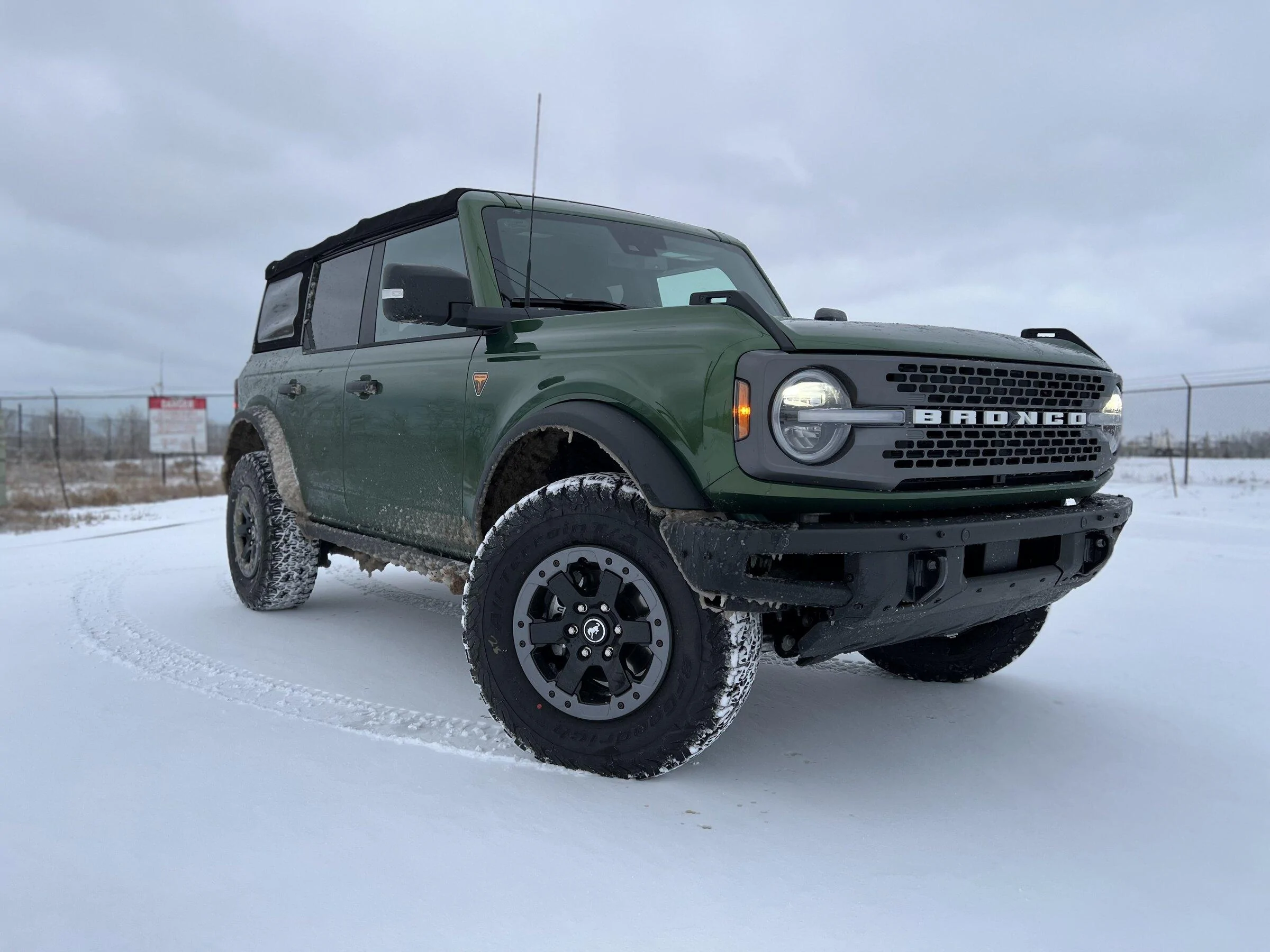 Ford Bronco ERUPTION GREEN Bronco Club 25578760-877A-4DCA-B2C9-217CAB883D28