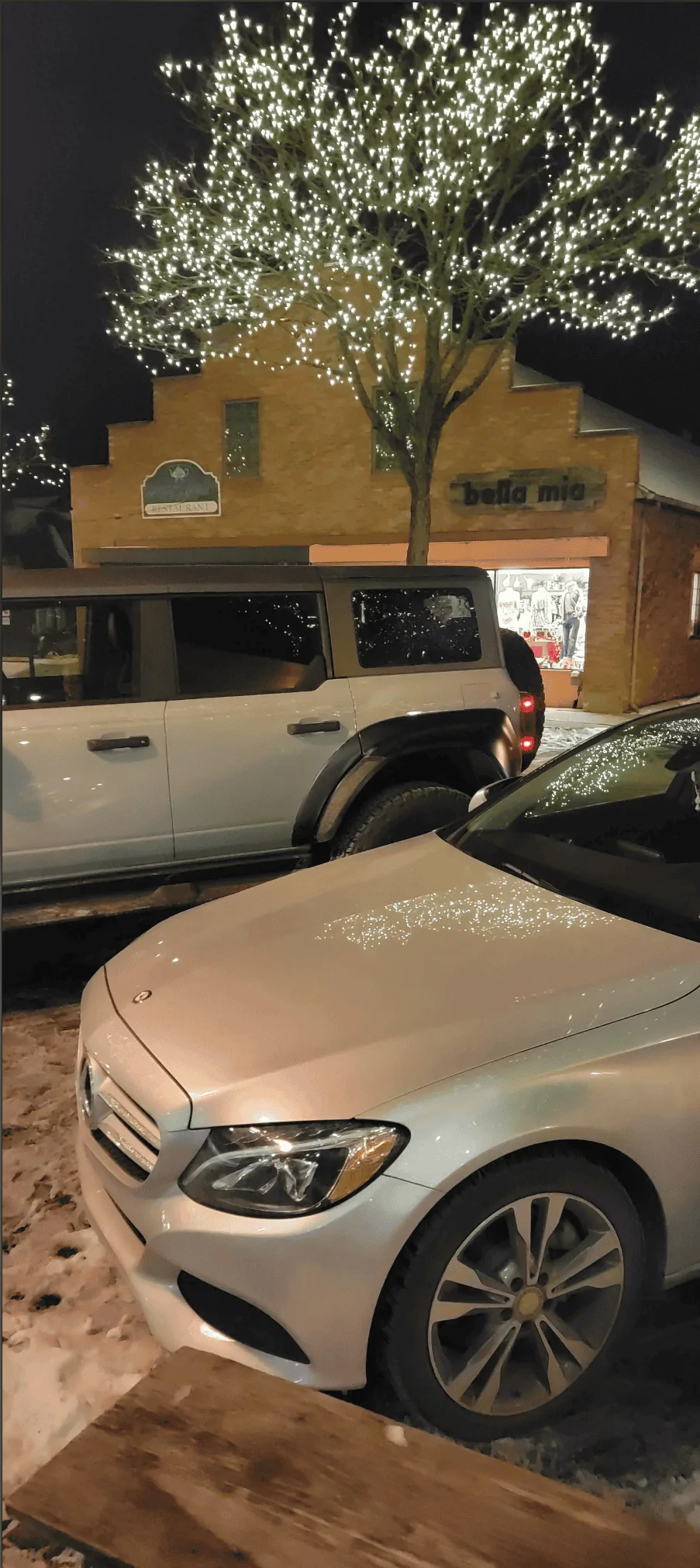 Ford Bronco Bronco Raptor Spotted for the First Time in Cactus Gray! 2