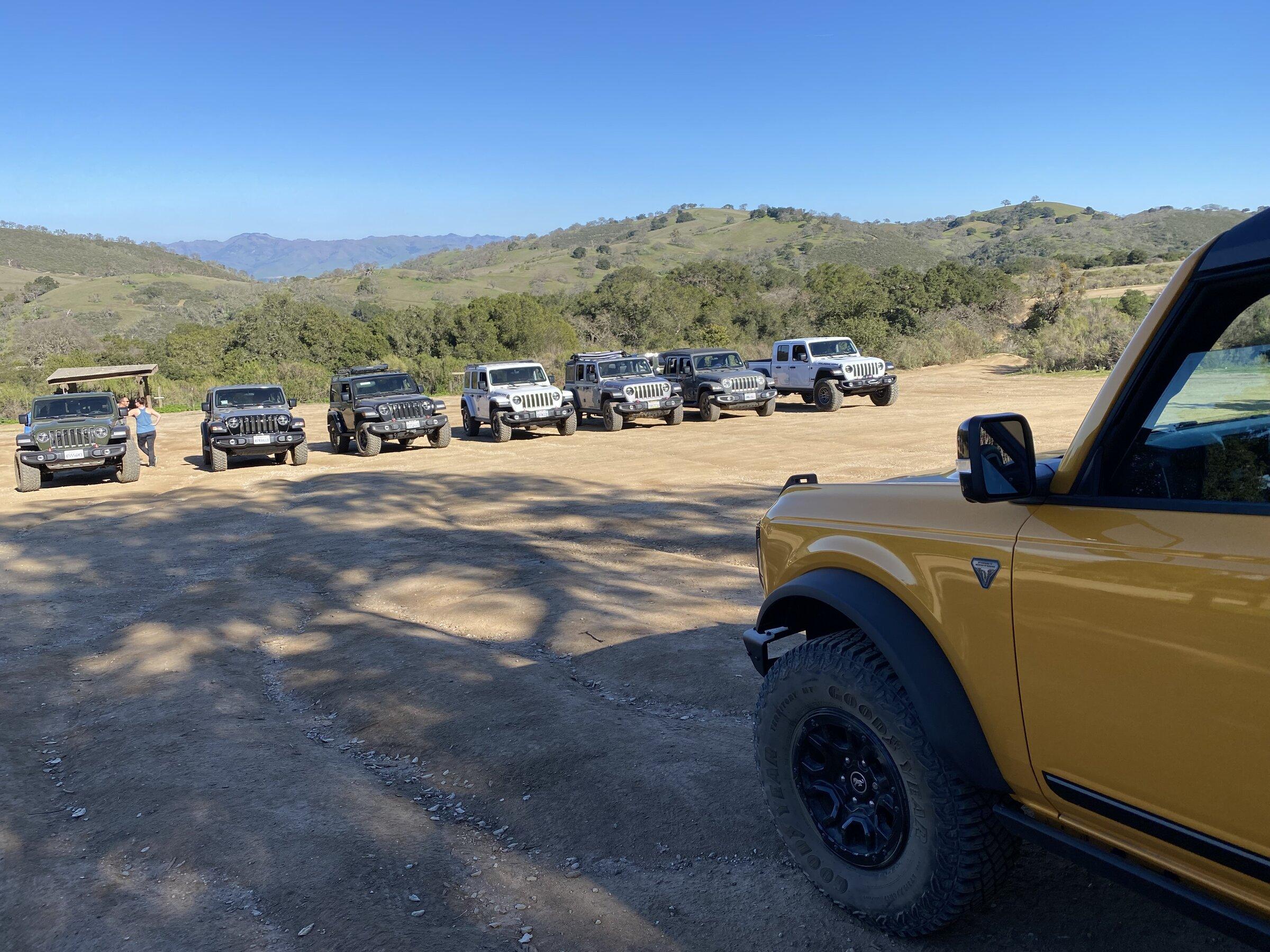 Ford Bronco 7 vs 1 Bronco stand-off