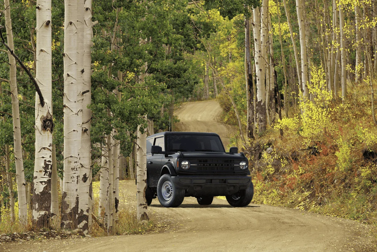 Ford Bronco Base - renderings from different perspectives base_front_passenger