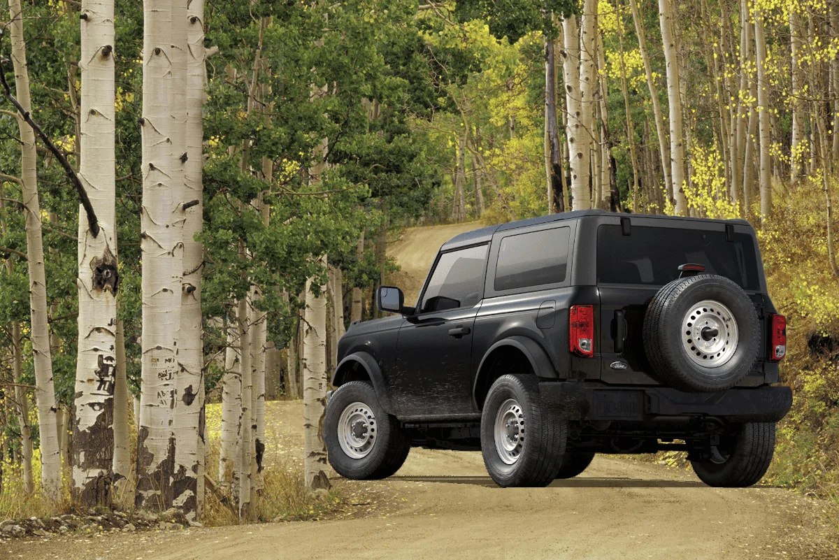 Ford Bronco Base - renderings from different perspectives base_rear_driver