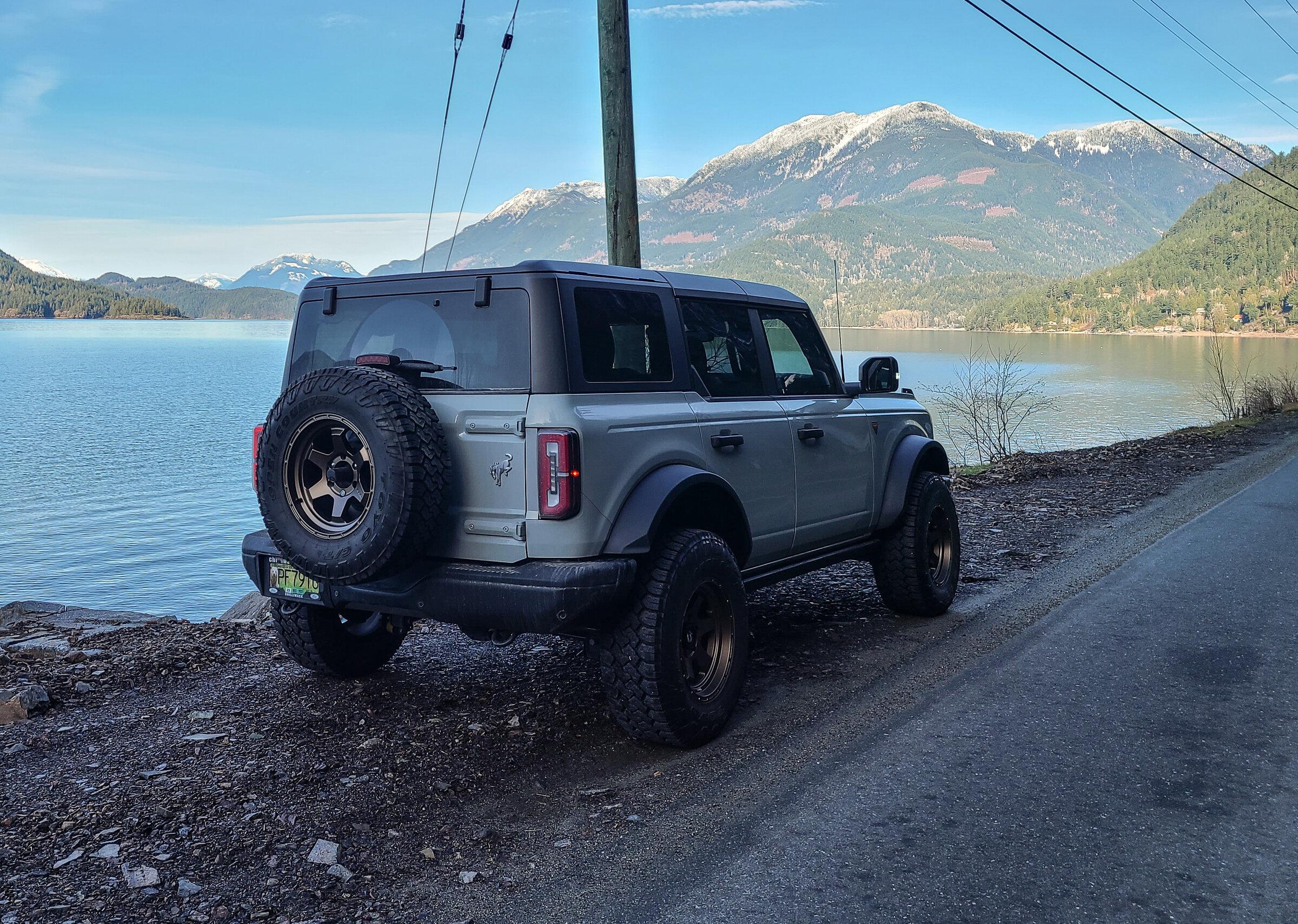 Ford Bronco CACTUS GRAY Bronco Club PSX_20220206_153053