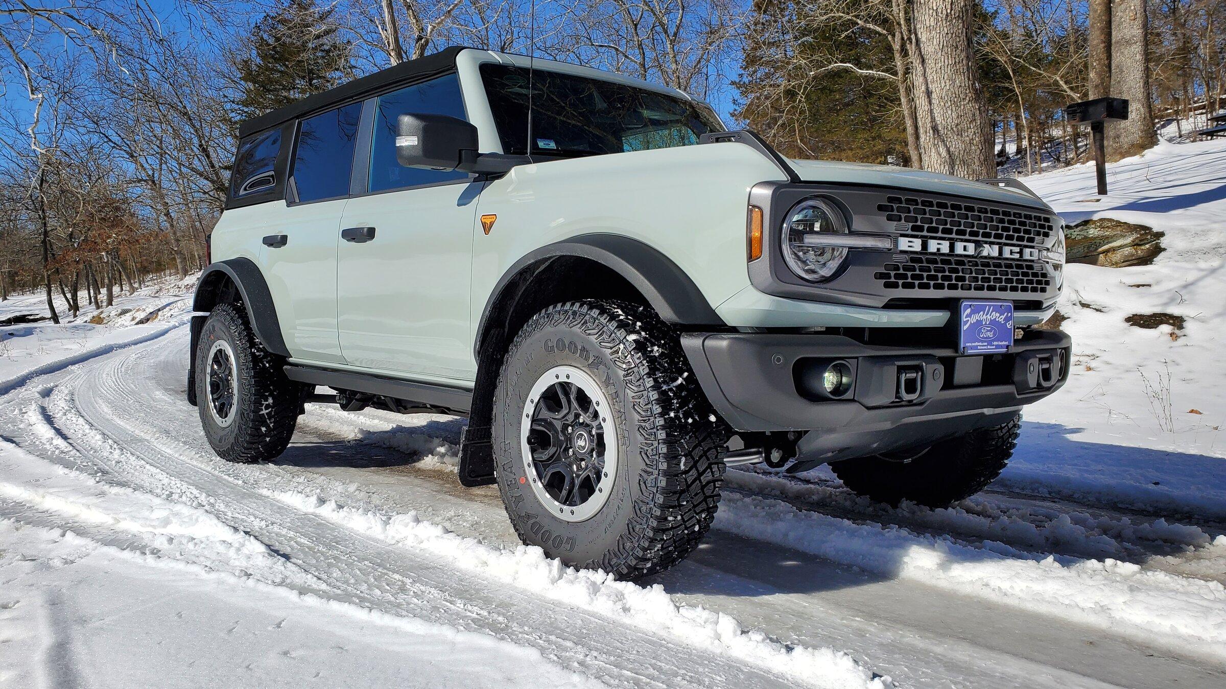 Ford Bronco CACTUS GRAY Bronco Club 20220205_111321