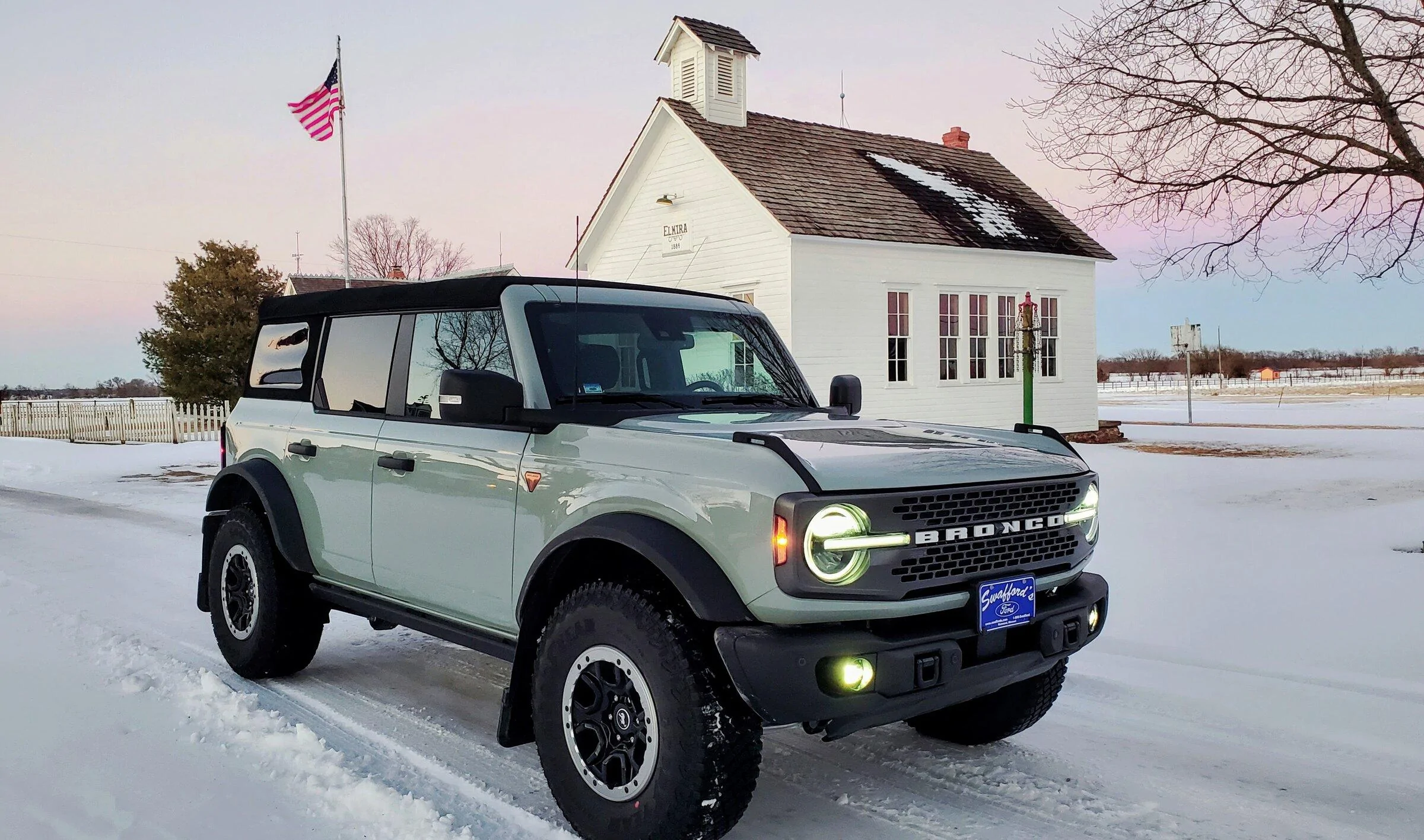 Ford Bronco CACTUS GRAY Bronco Club 20220205_175606