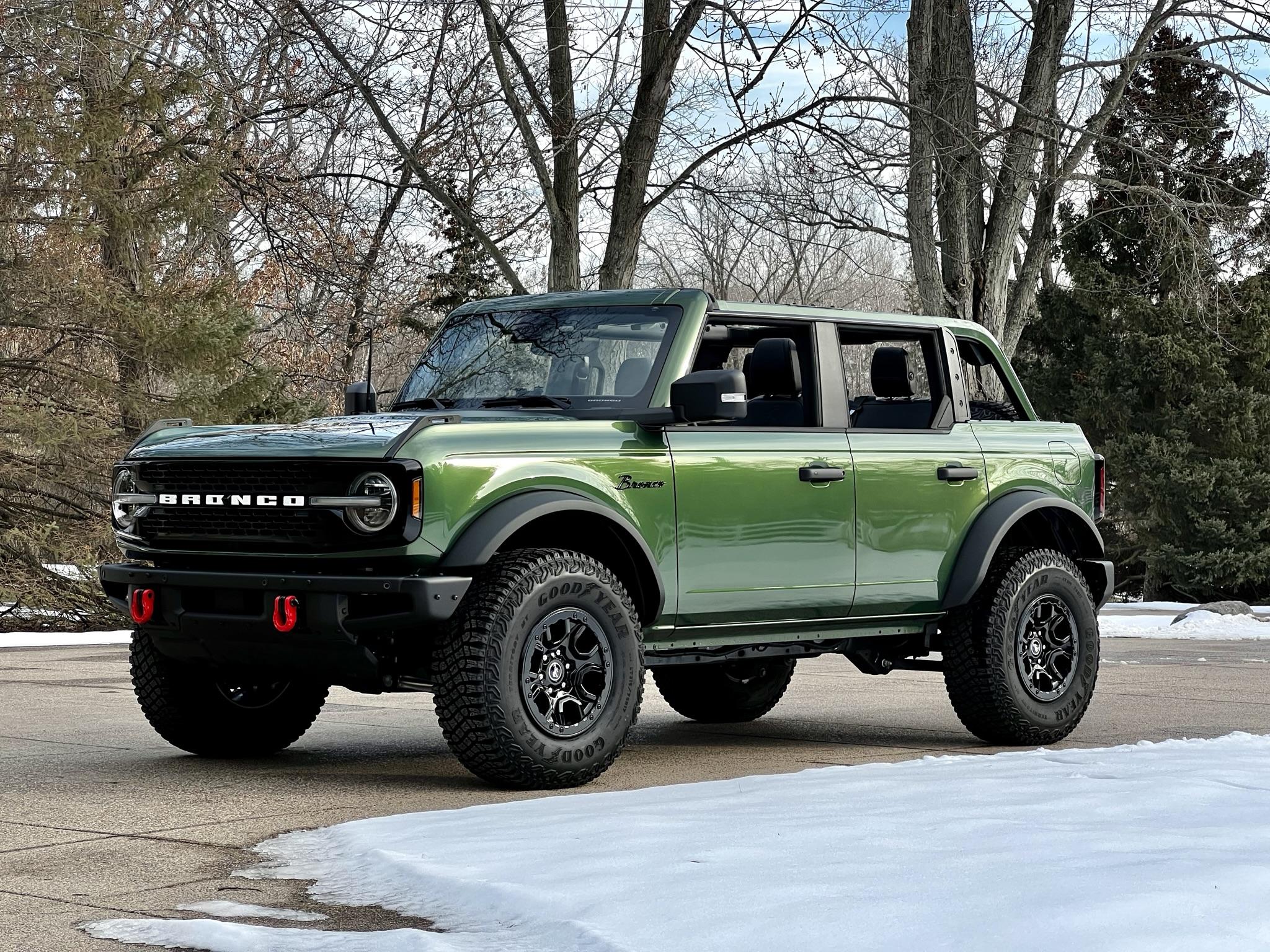 Ford Bronco ERUPTION GREEN Bronco Club C231021F-9C5D-4E07-A7AA-3A011219086E