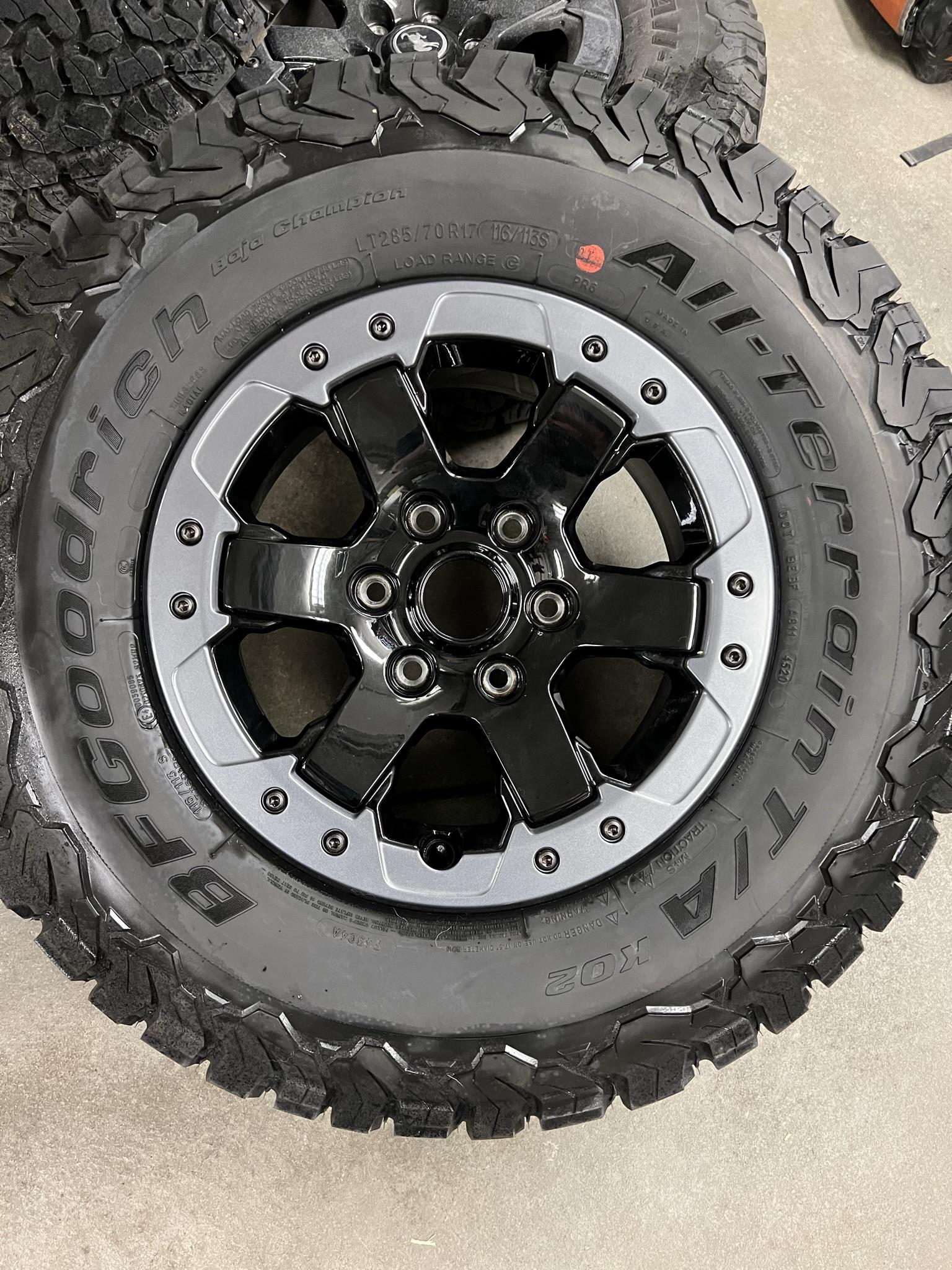 Ford Bronco 5- upgraded badlands bead lock capable wheels D2F62E43-F9AF-4545-A254-F5C6C3231DE3