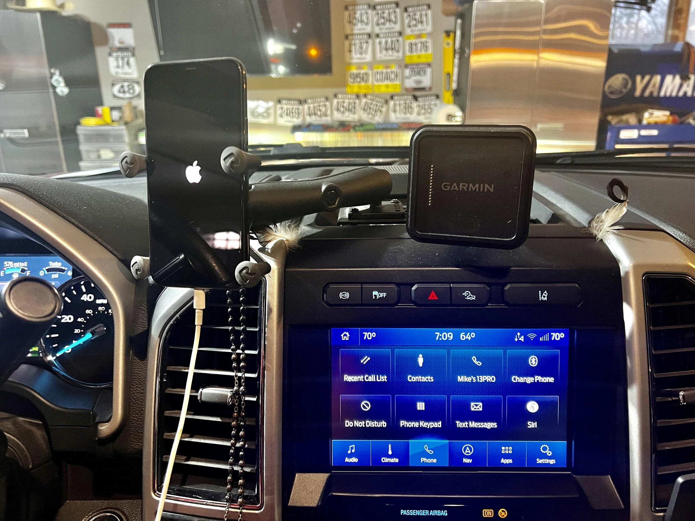Ford Bronco iPhone Mounting/Charging Solution 378B5C69-AB04-4D1A-84DA-8DC9D2E83606
