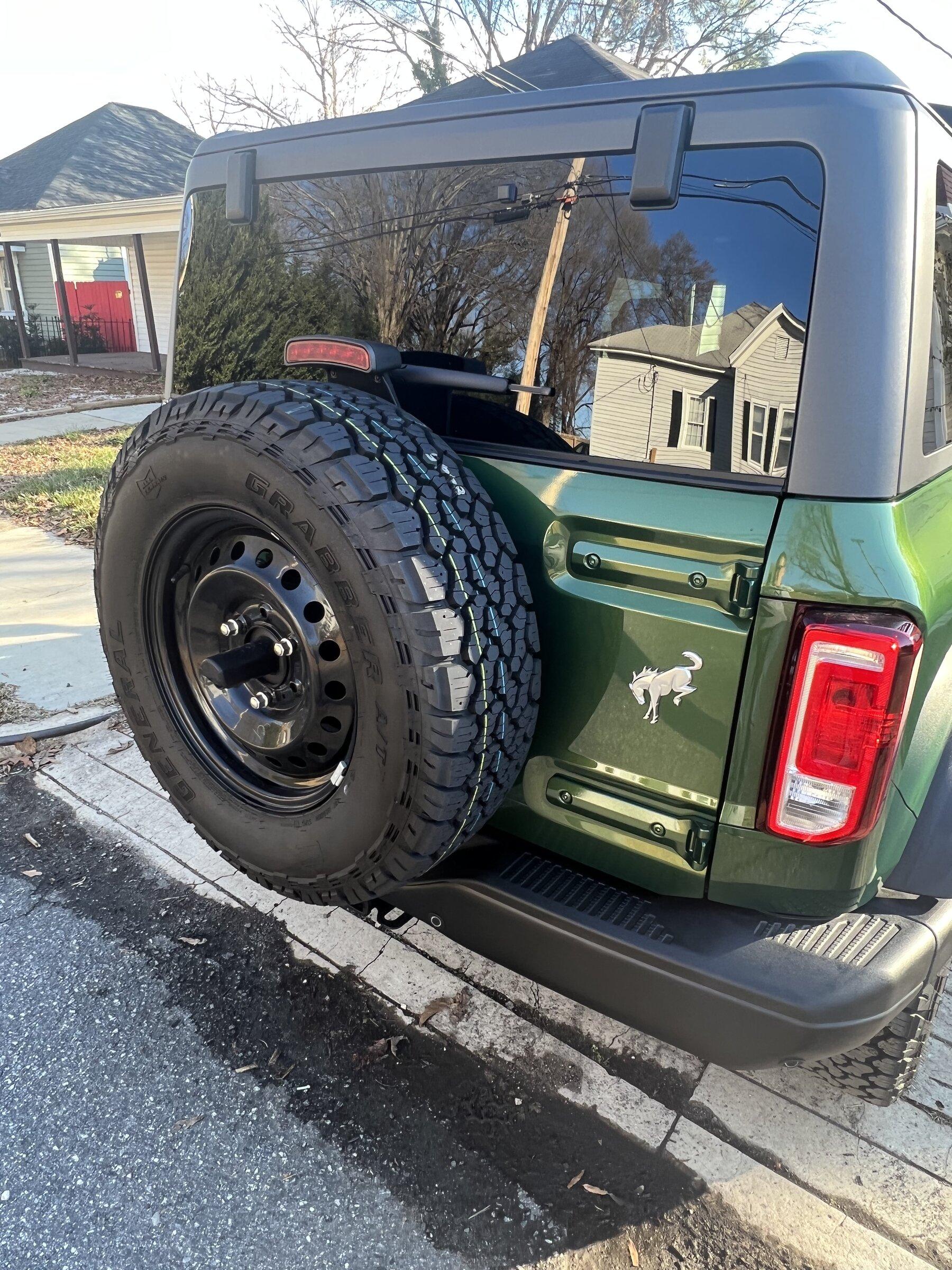 Ford Bronco ERUPTION GREEN Bronco Club C0FAFBA4-BA91-4573-8682-E9745A935332
