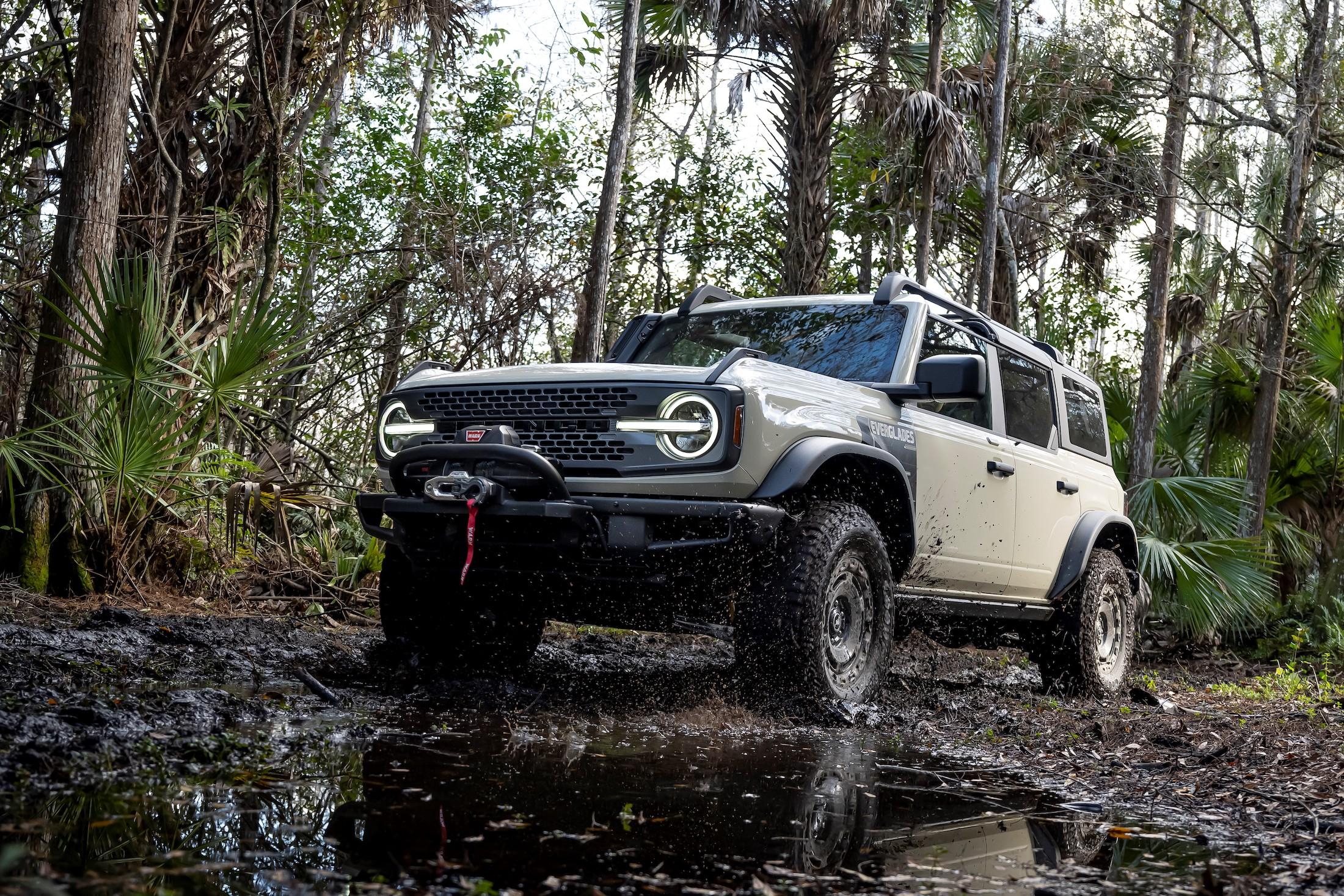 Ford Bronco Official Debut: Everglades Bronco: Specs, Video, Photos, Pricing, Availability everglades-bronco-photos-pricing-8-