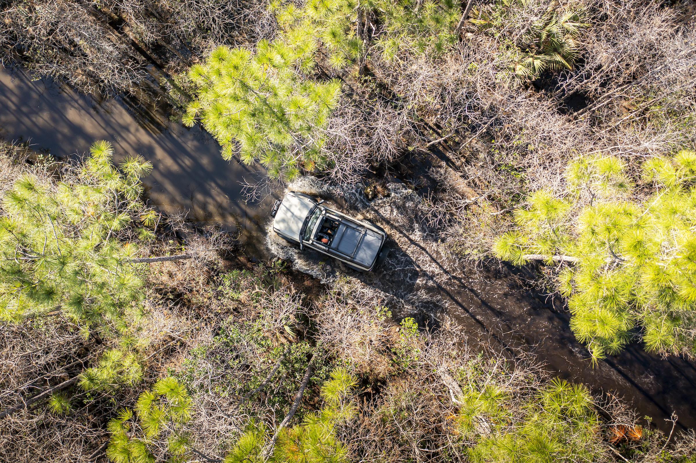 2022 Ford Bronco Everglades_Desert Sand_16.jpg
