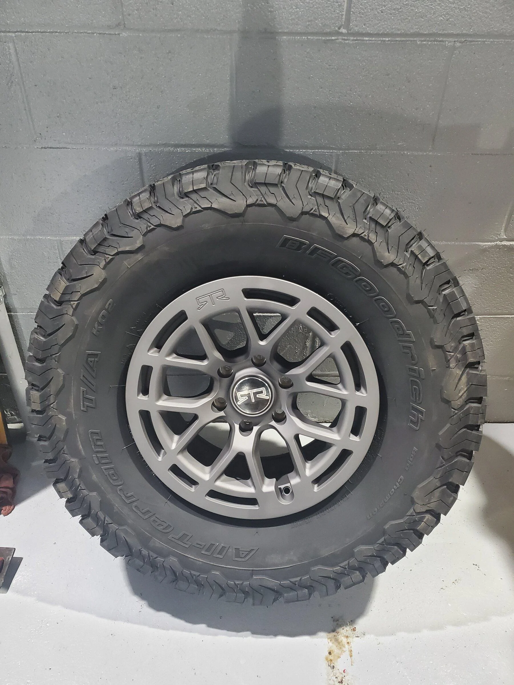 Ford Bronco 🛠 01/24/22 Build Week Group 20220201_103615