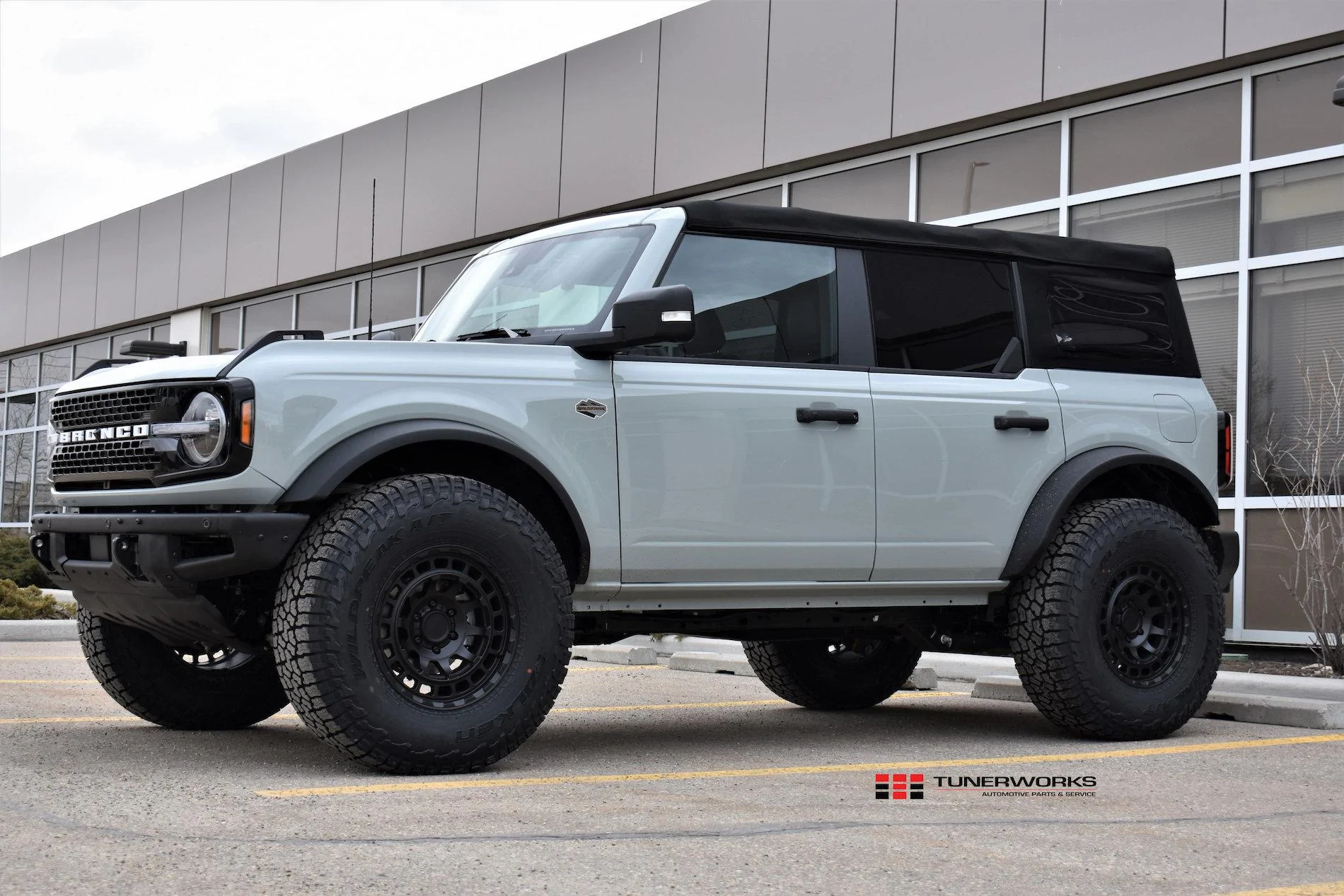 Ford Bronco CACTUS GRAY Bronco Club DSC_0826