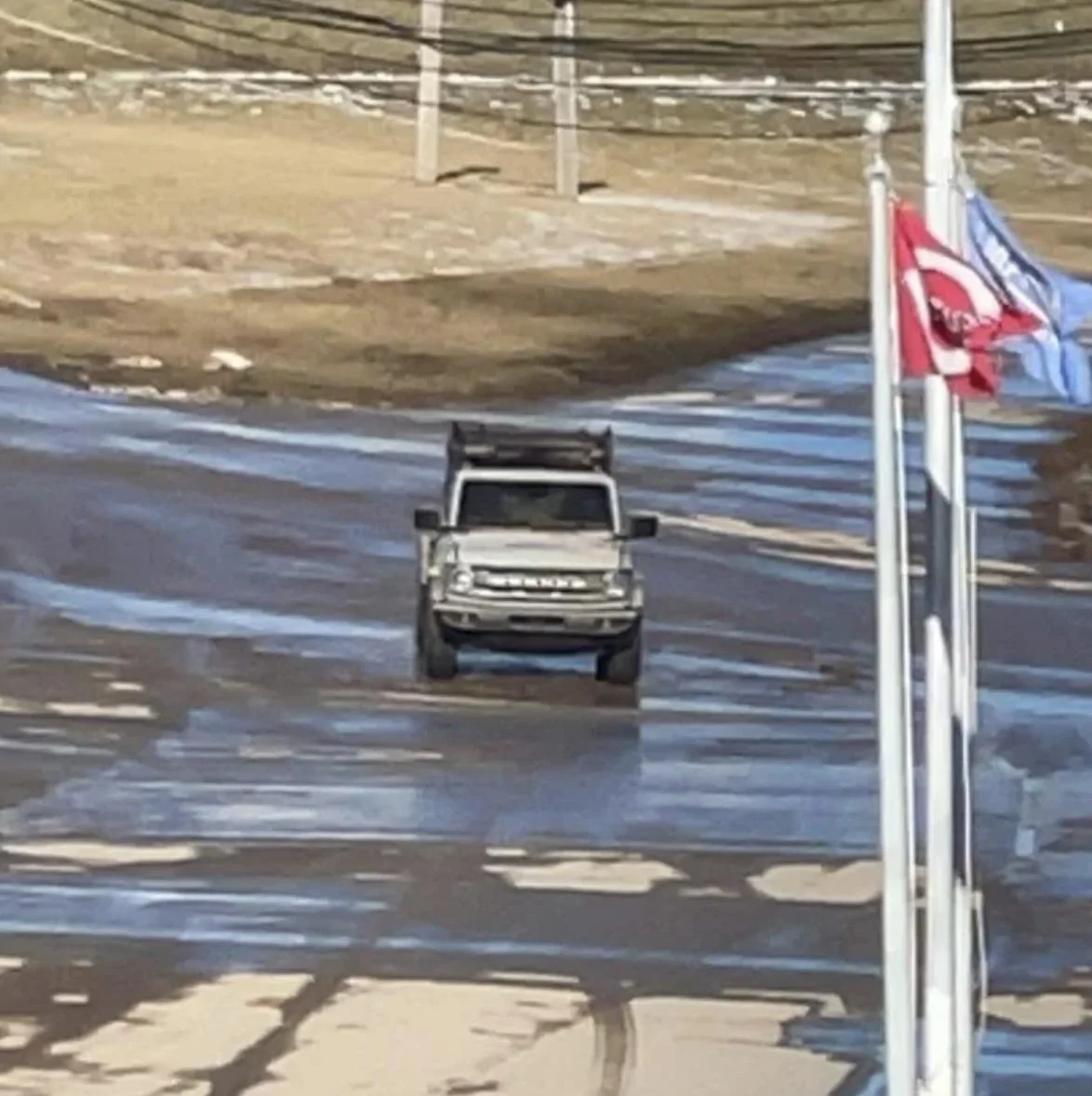 Ford Bronco Bronco sinks into frozen river after ignoring Road Closed sign Screen Shot 2022-02-11 at 11.22.48 AM