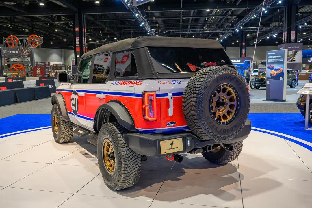 Ford Bronco Photos: Bronco Raptor, Everglades & More @ 2022 Chicago Auto Show CAS-45