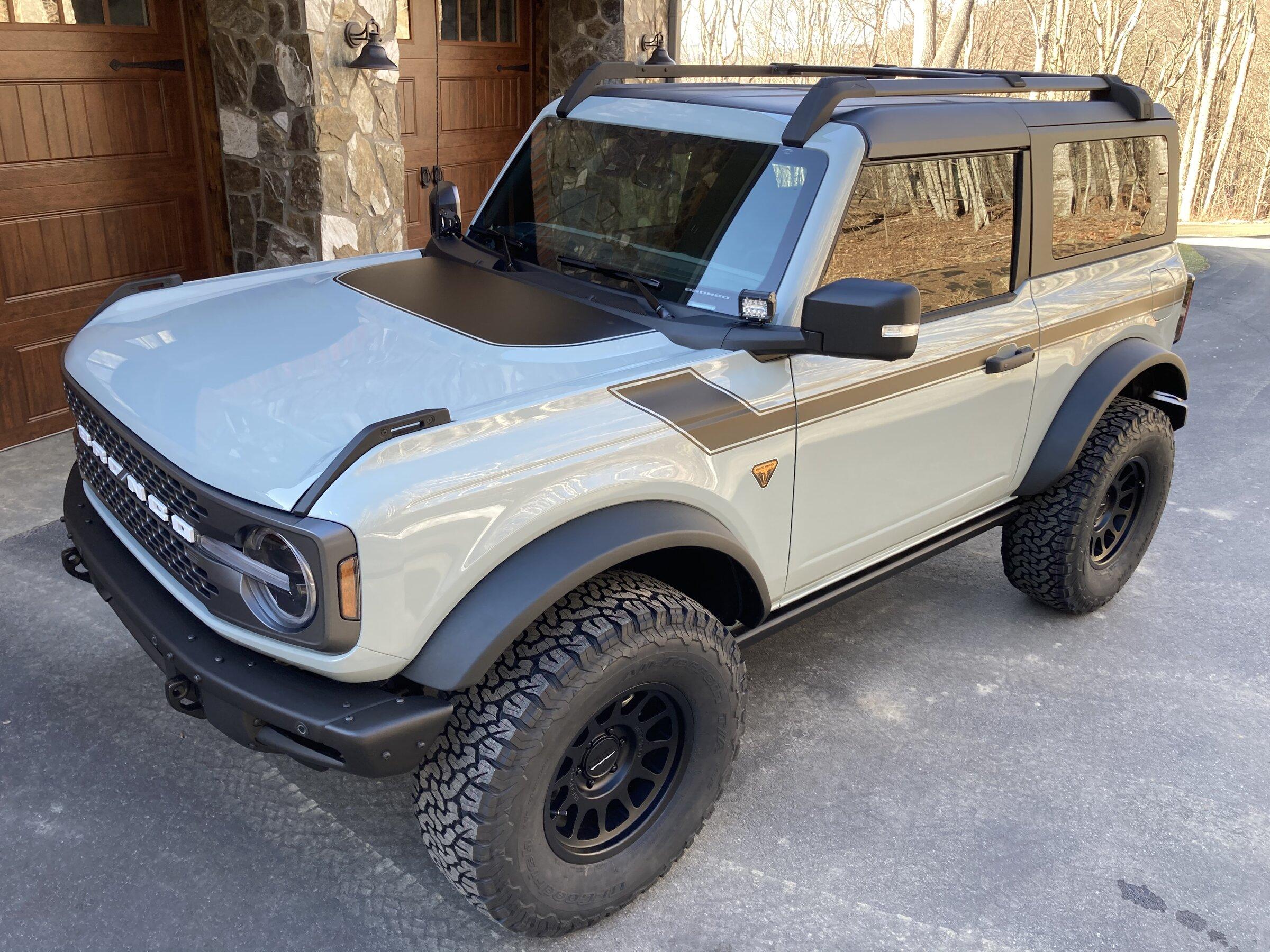Ford Bronco CACTUS GRAY Bronco Club A75469AE-23F8-4615-8F8B-8B3E3AA42622
