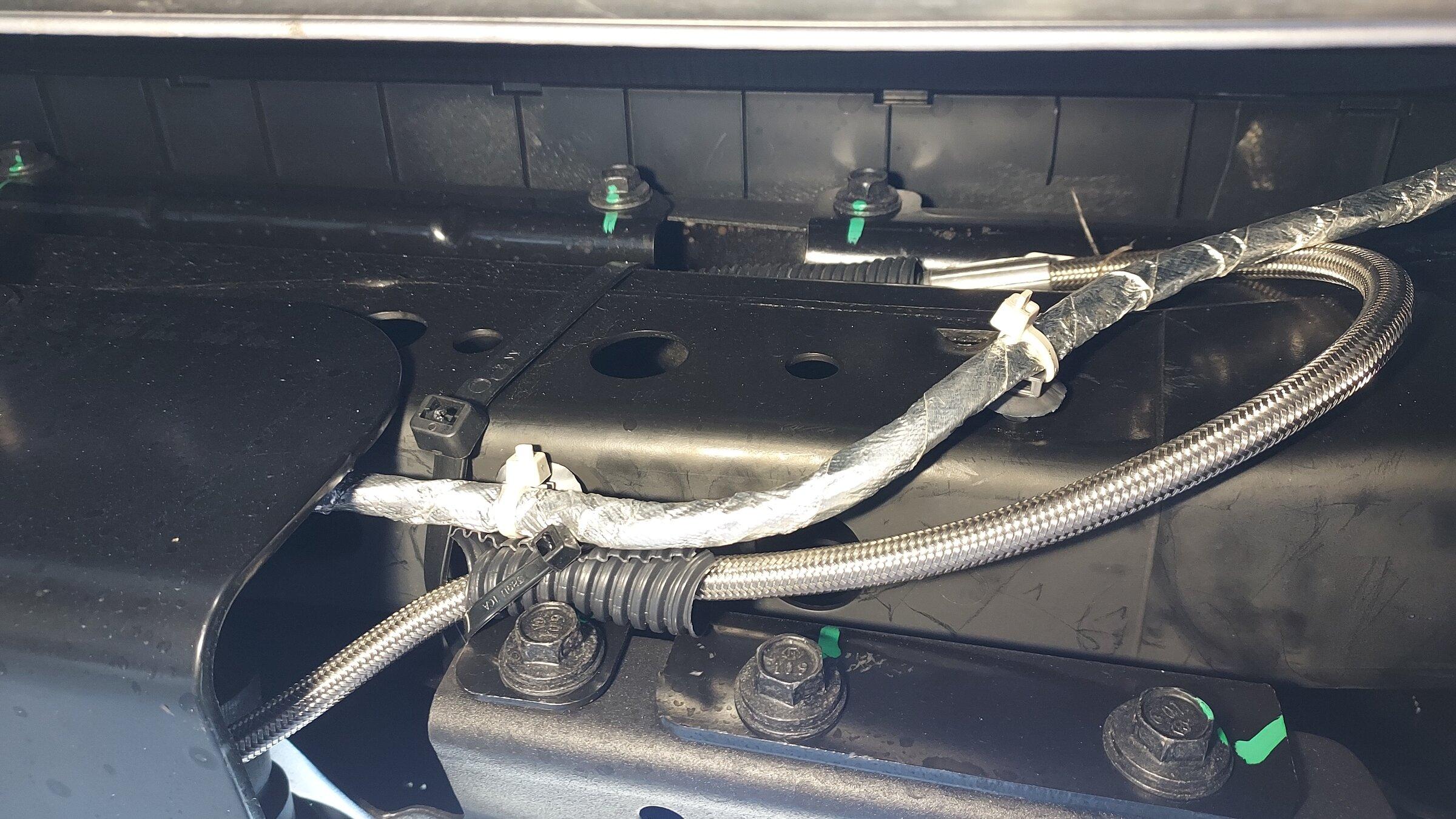 Ford Bronco ARB Dual Compressor Installed - Under Hood 2.7L Engine Compartment 1644689968170