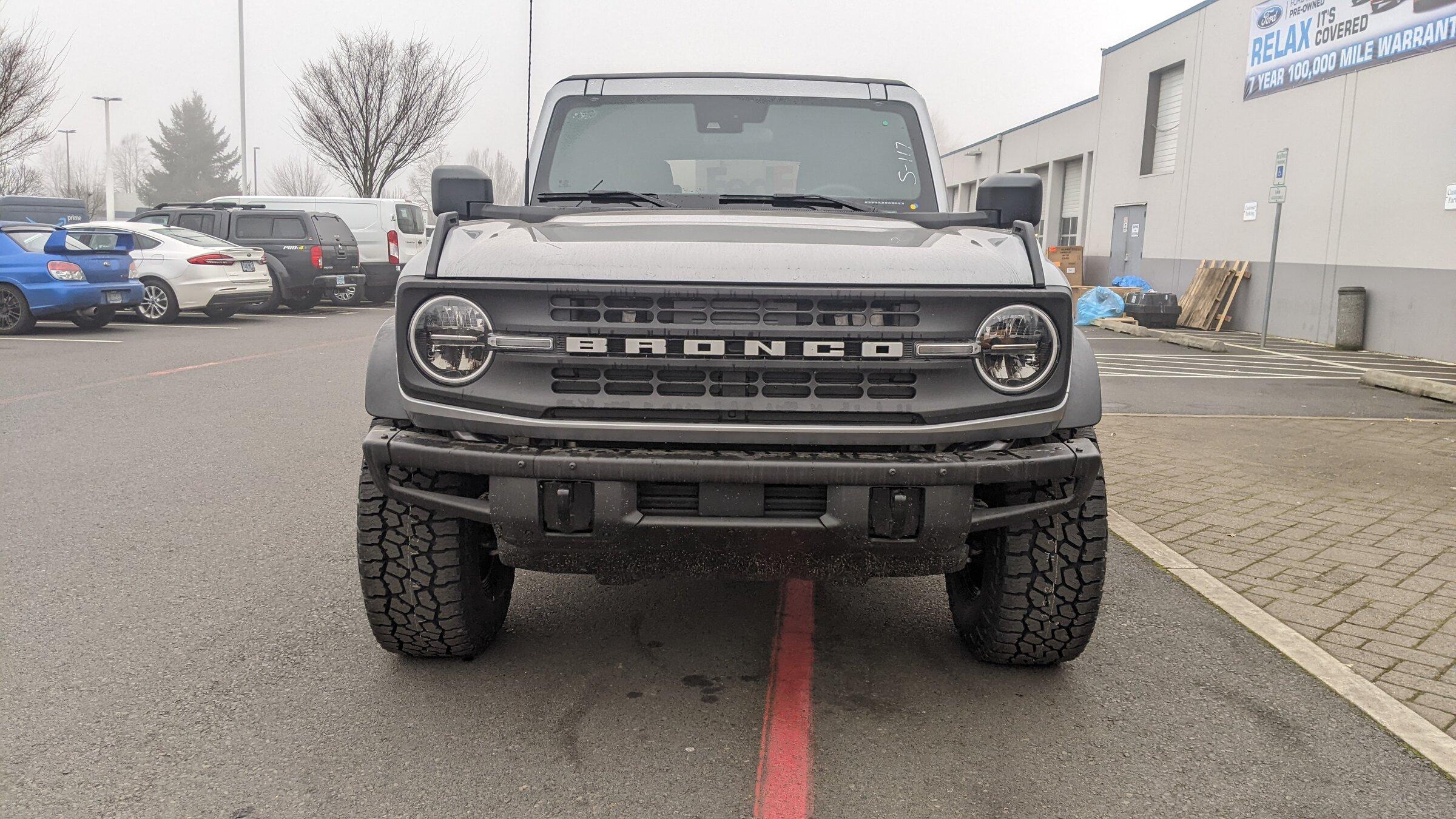 Ford Bronco ICONIC SILVER Bronco Club PXL_20220210_184141541