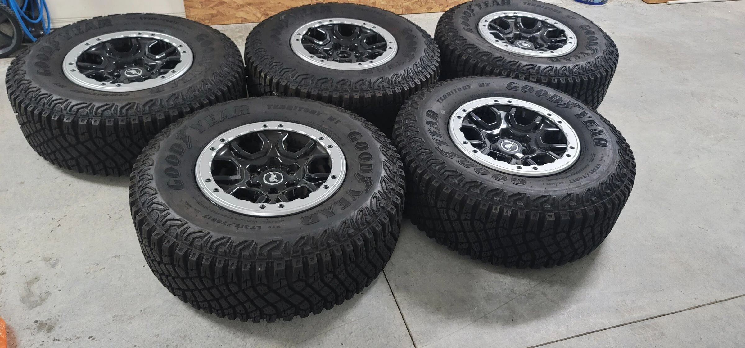 Ford Bronco Sasquatch Wheels and Tires 30F70FBF-14FC-4801-BA3A-9765438D29B3