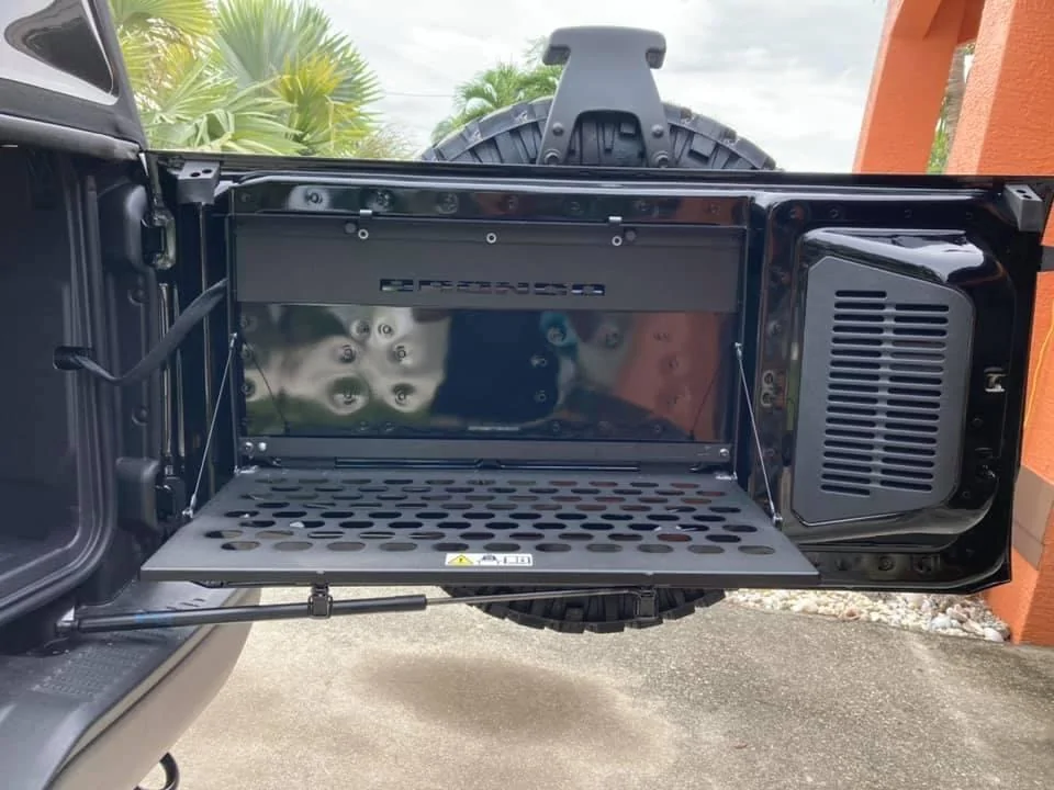 Ford Bronco Tailgate Tables FDBFC381-B614-4A48-8B12-38C38CF40F1B