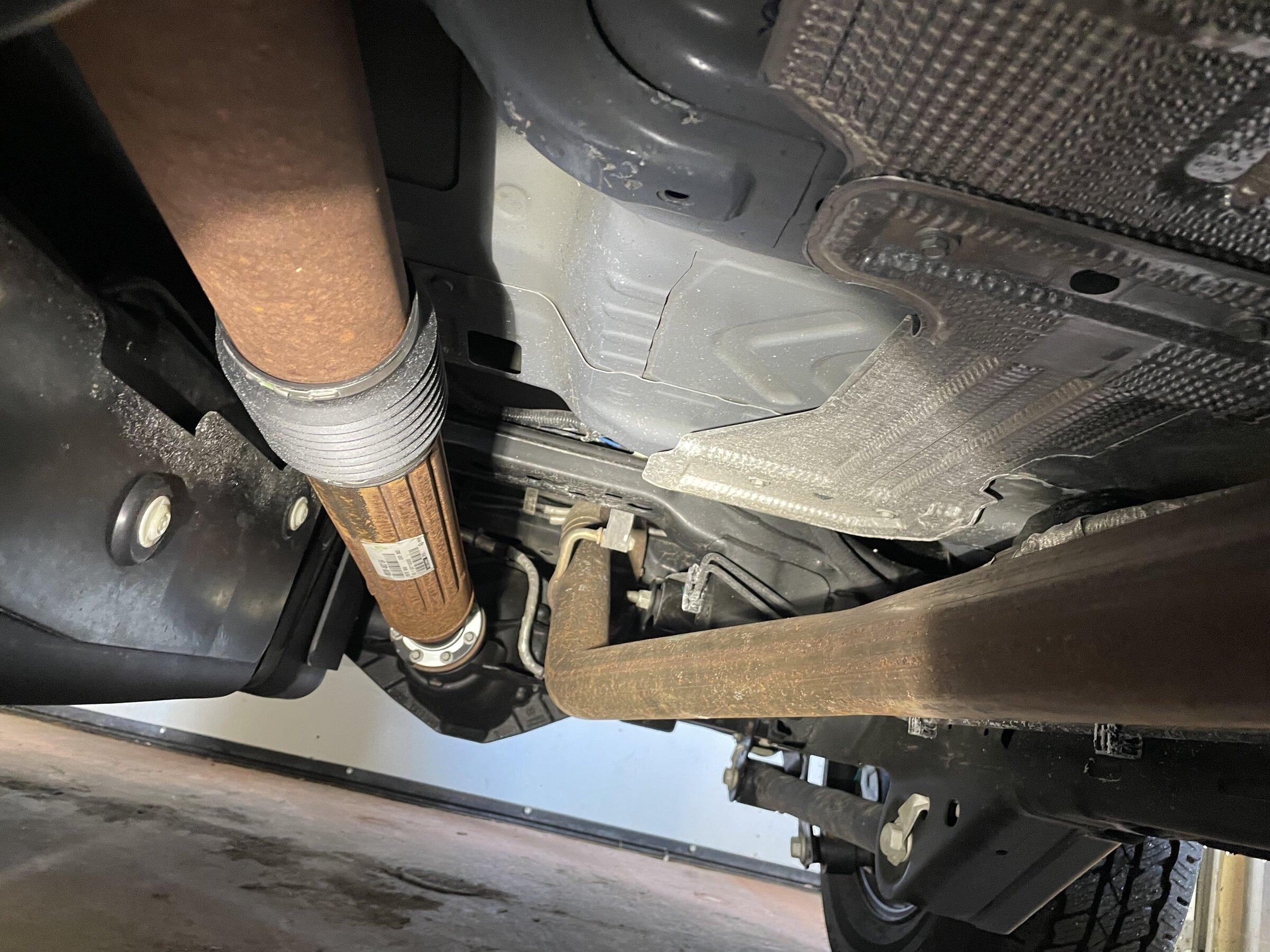 Ford Bronco 2k underbody inspection 8D20F781-2AE1-48F2-BB9F-E1A412D75A3B