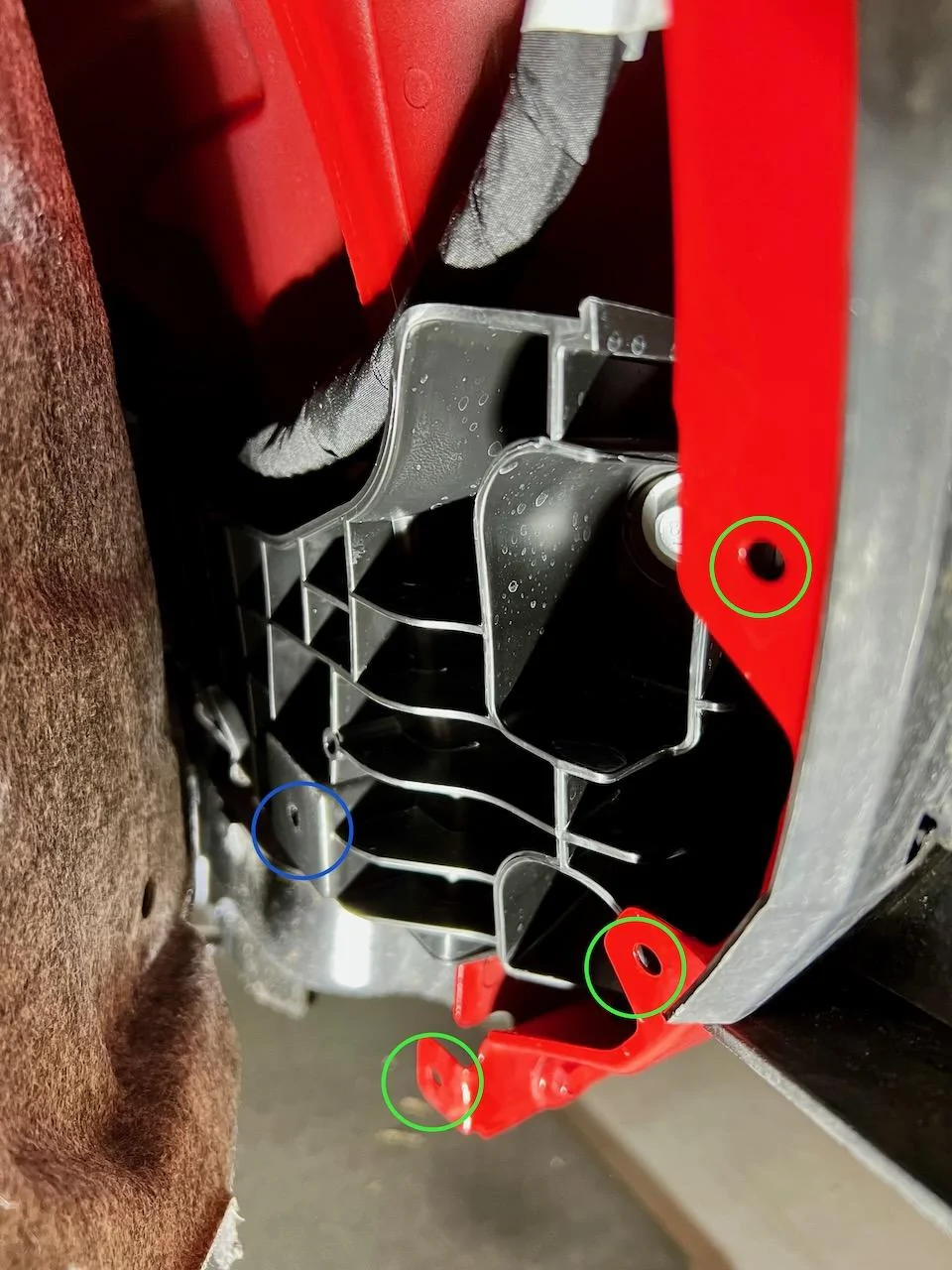 Ford Bronco PFBZ: Race Red Wildtrak 2-door Bronco mud flaps - 10