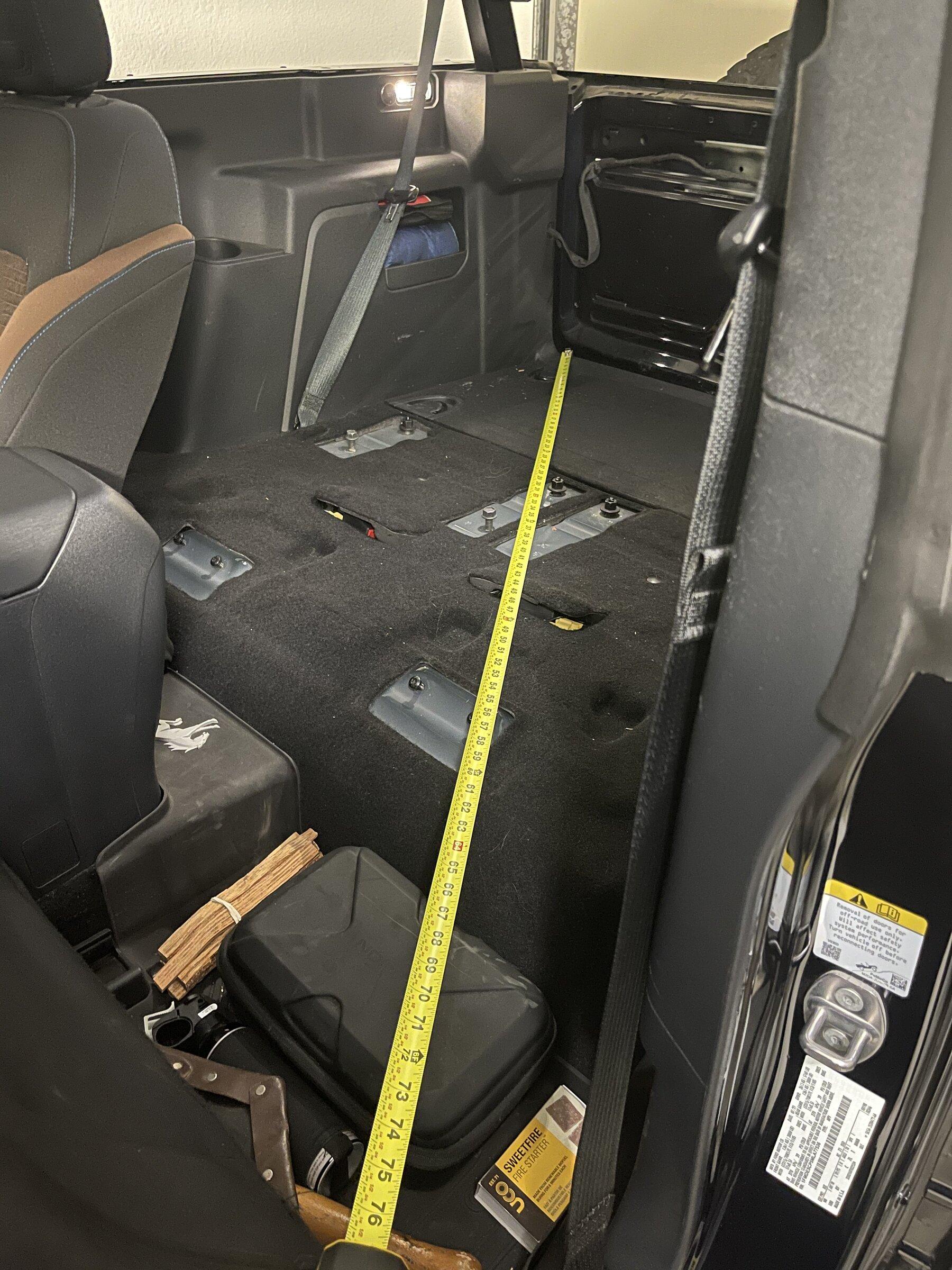 Ford Bronco Living with 2-doors BC469CA1-DC11-4CC7-9949-728226A442E6