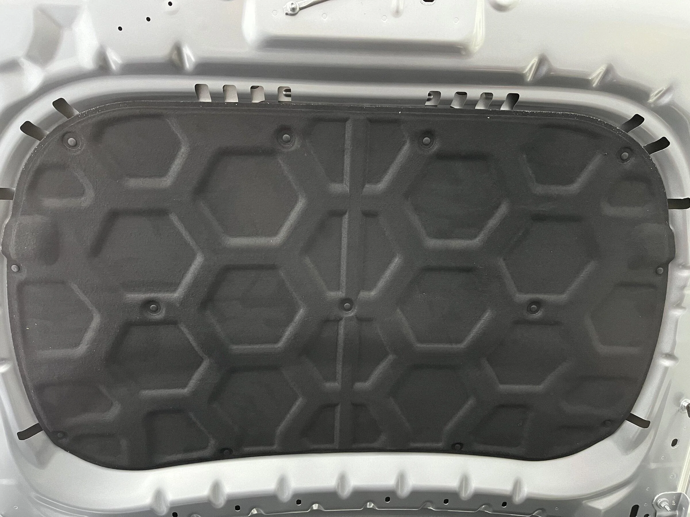 Ford Bronco Completed the Under Hood Sound Deadening, using aluminum for added thermal insulation! lQDPDhsml7FgsQrNC9DND8CwF6wizvPR_lICD-c2VcBJAA_4032_3024