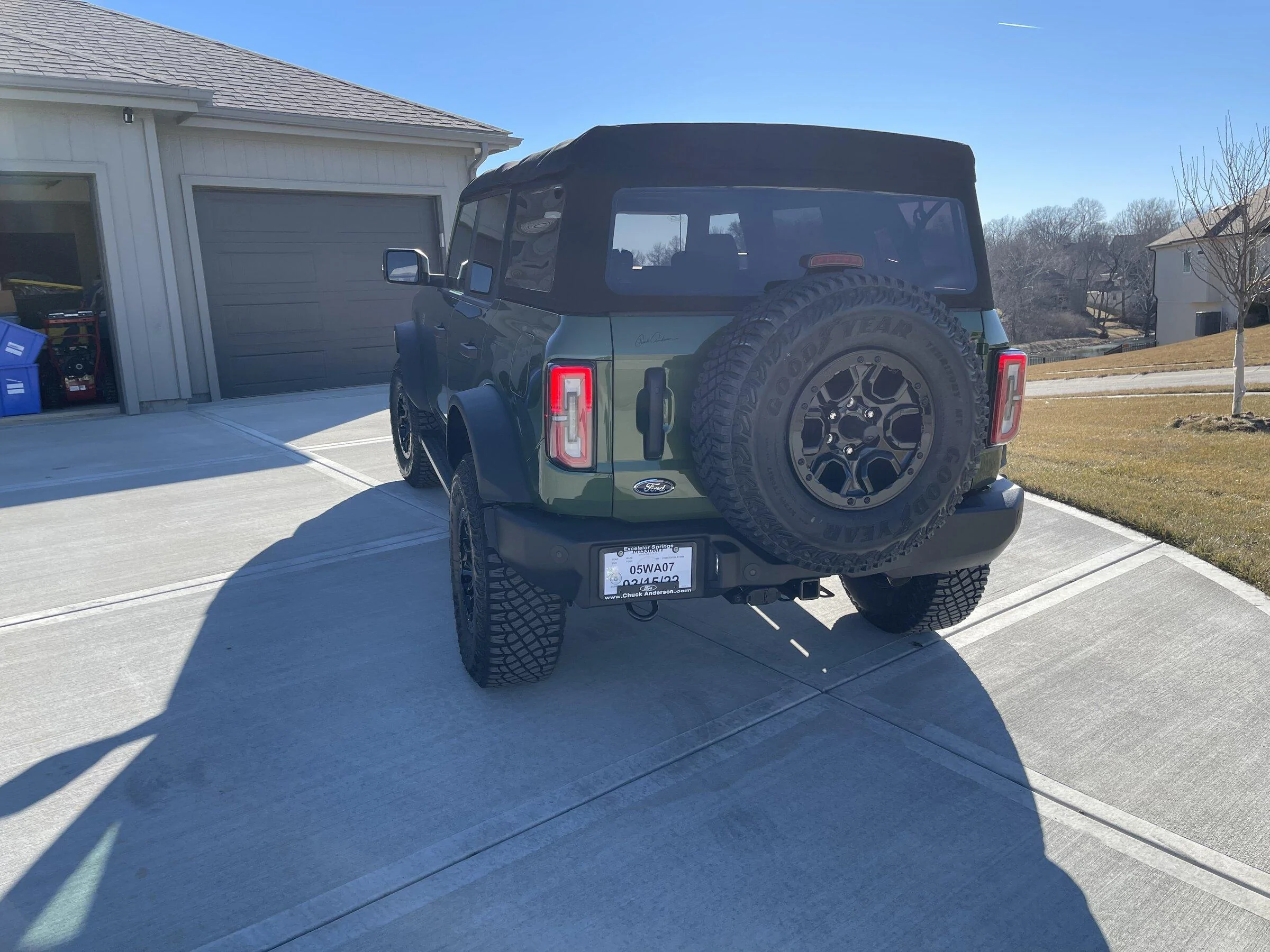 Ford Bronco ERUPTION GREEN Bronco Club B87A0A67-E042-4048-8083-2E6E1F0B082D