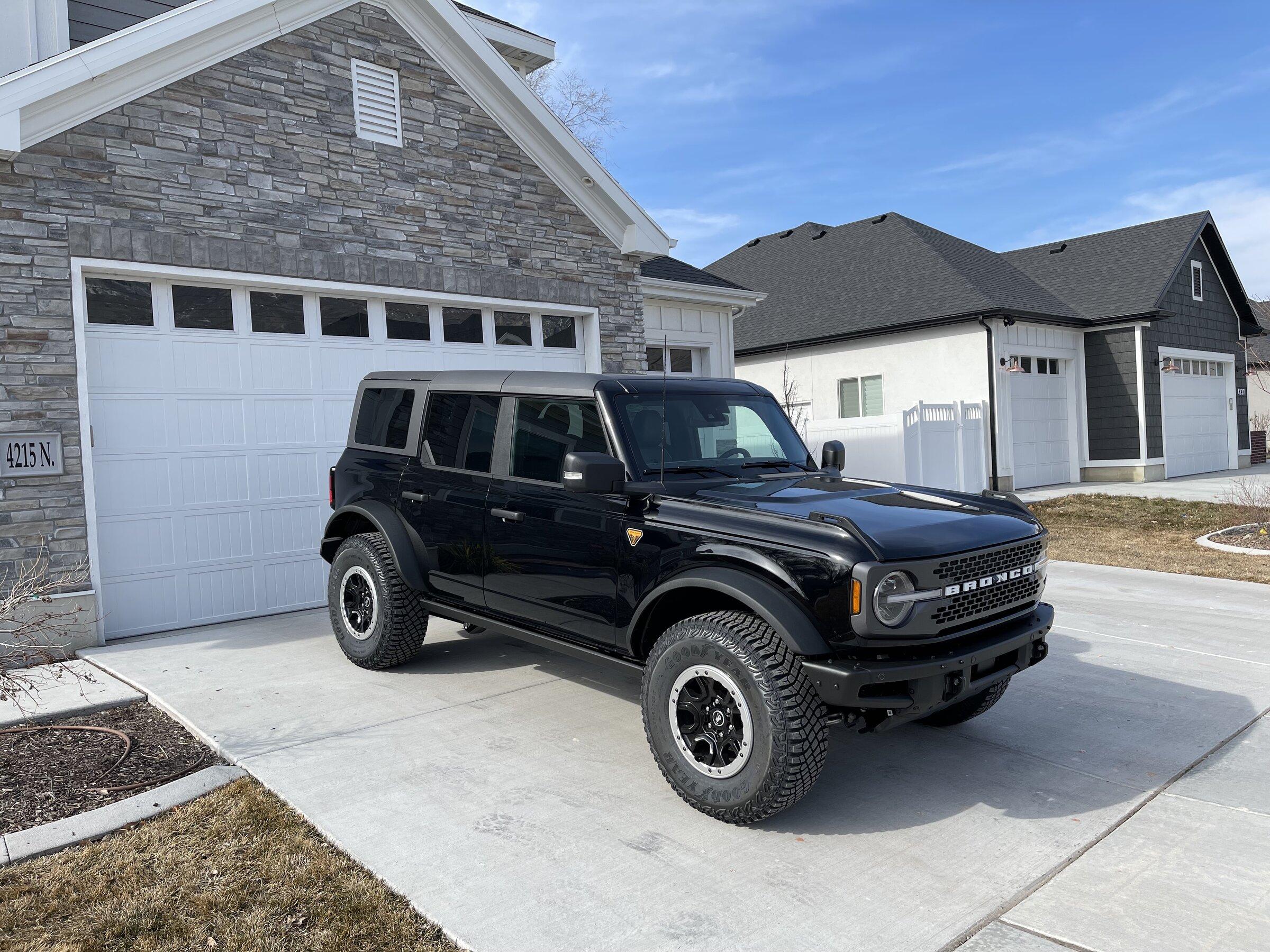 Bronco1.jpg