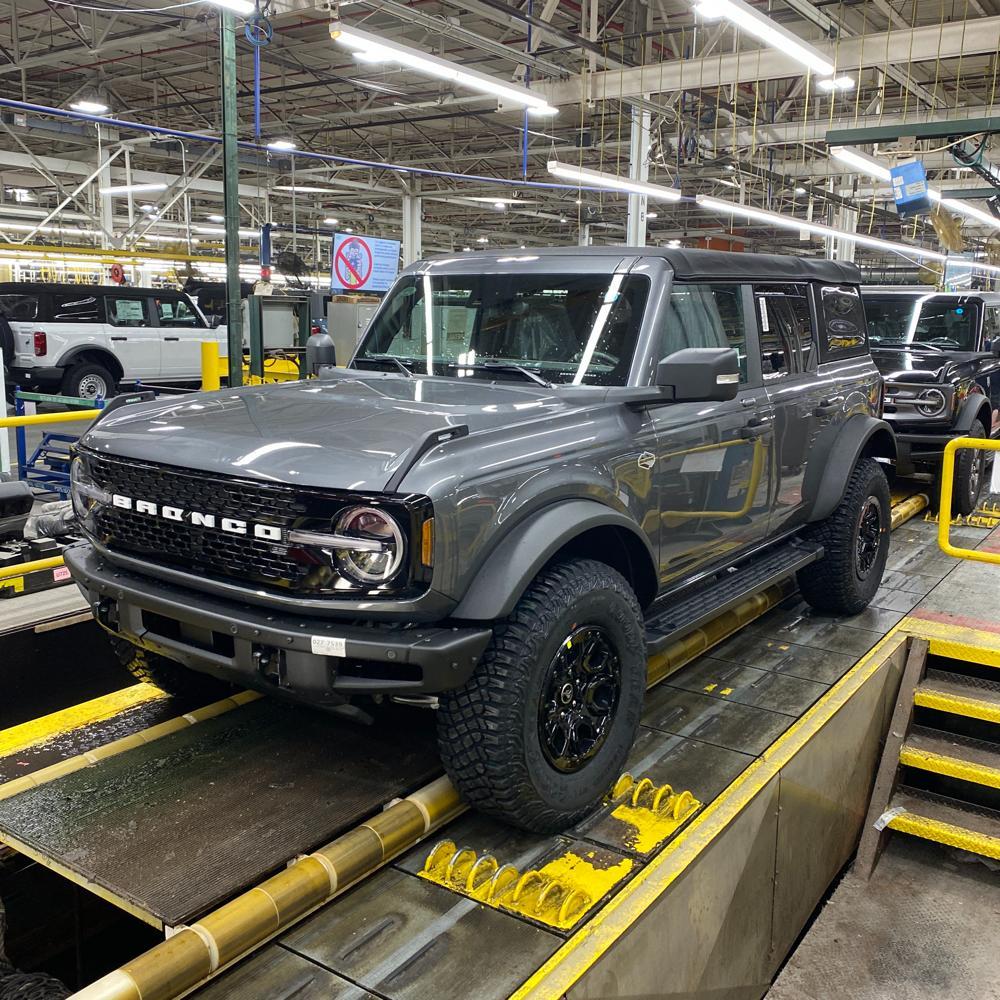 Ford Bronco 🛠 01/24/22 Build Week Group image