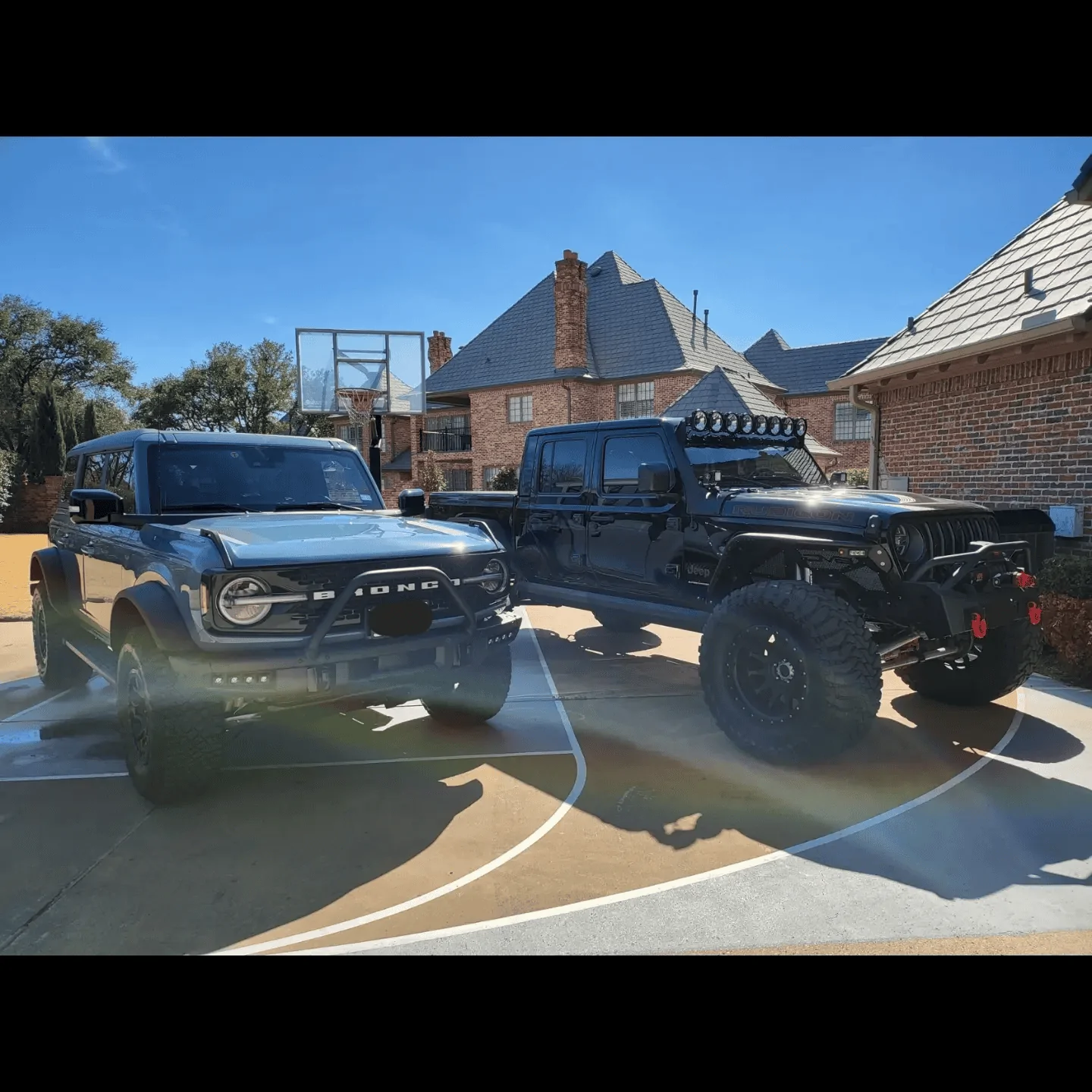 Bronco and Jeep.png