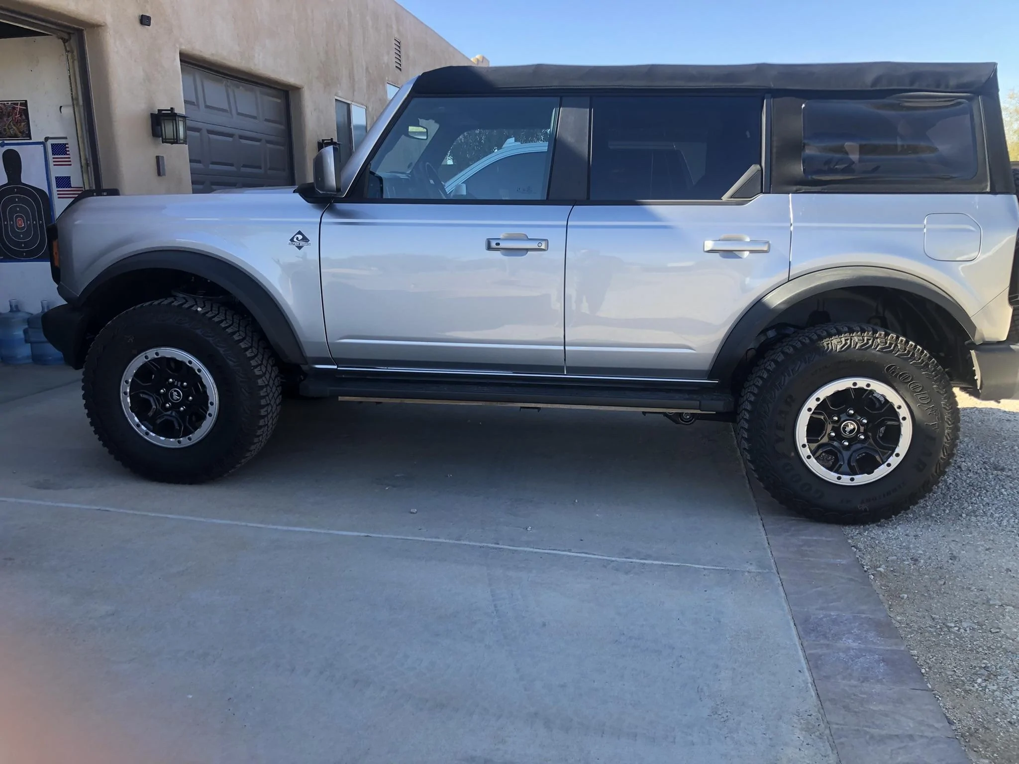 Ford Bronco Stock steps question 56CE593E-1538-46BD-9A12-592D054A16CD
