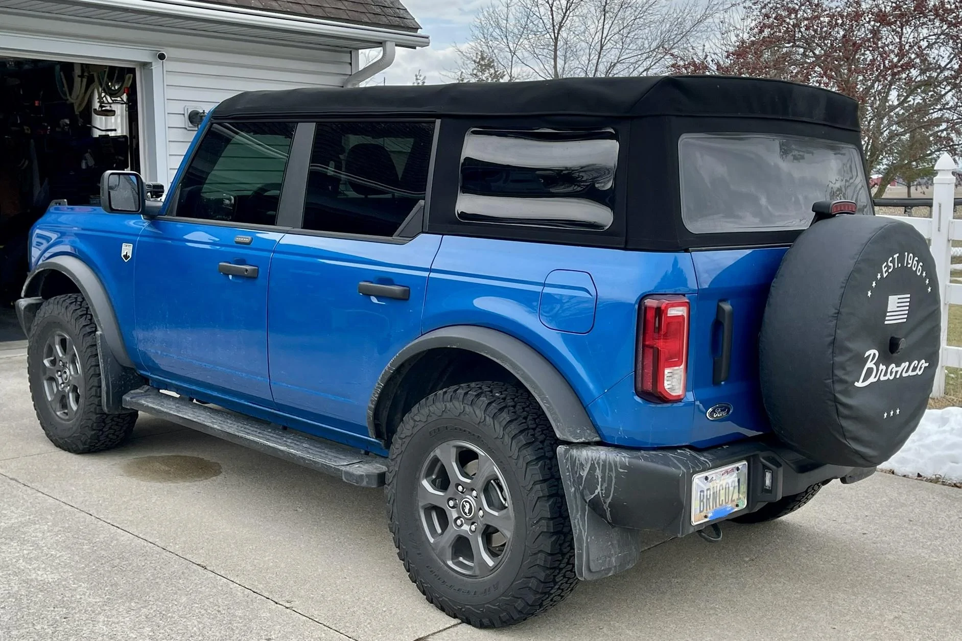 Bronco Billie 2.jpg